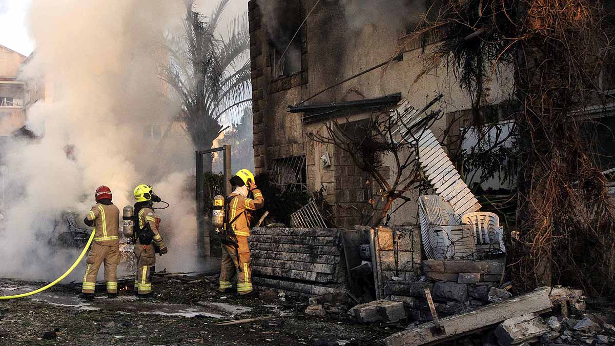 Indian Soldiers In Blue Line