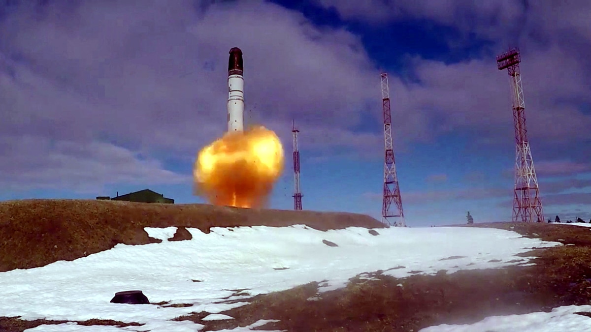 RS-28 Sarmat ICBM, Test Fails 