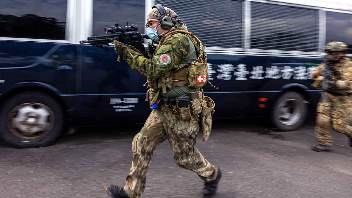 Navy Seal Team 6, Taiwan, China