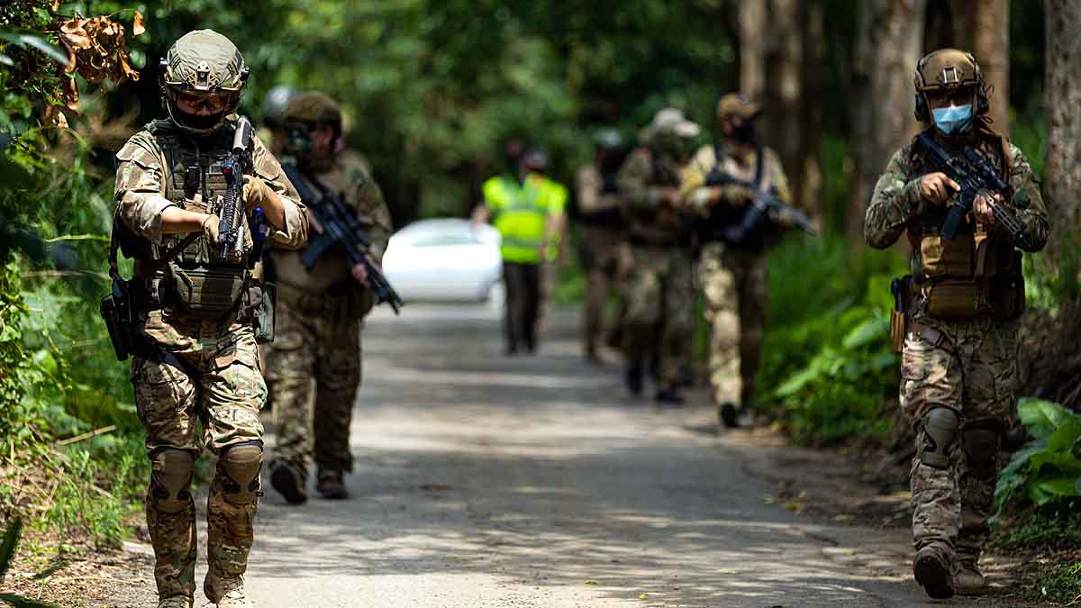 Navy Seal Team 6, Taiwan, China