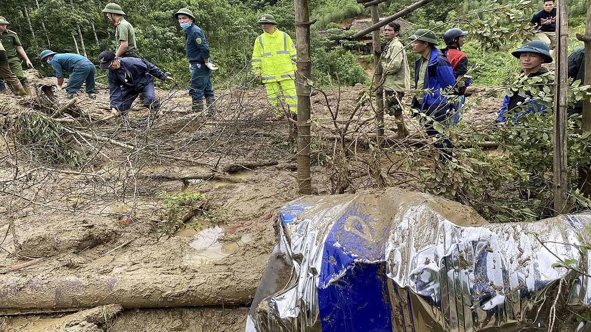 Vietnam, Landslide, Typhoon Yagi