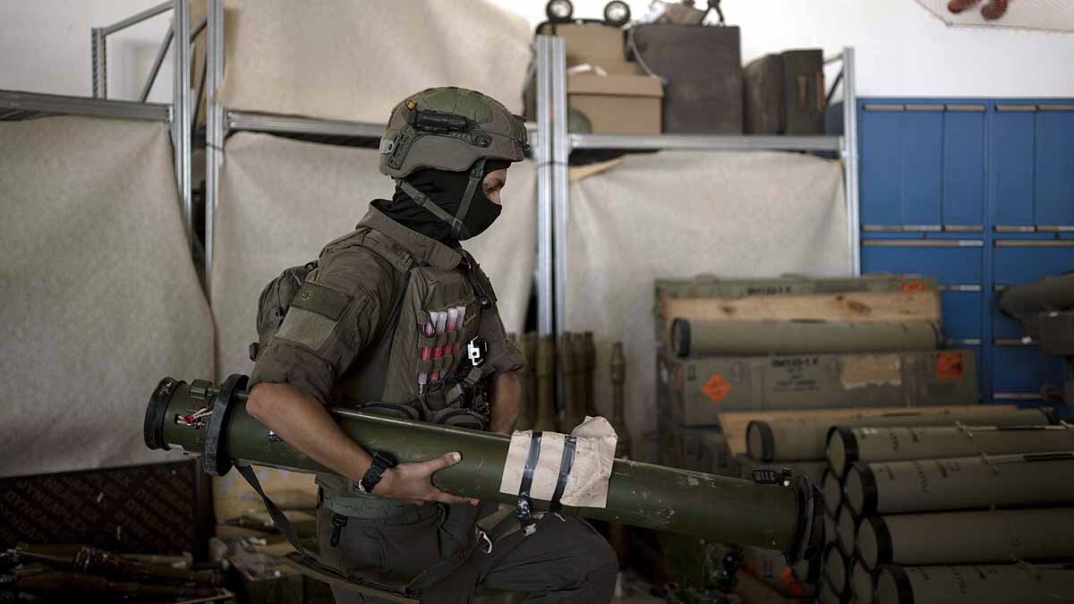 Israel, Lebanon Villages, Weapons