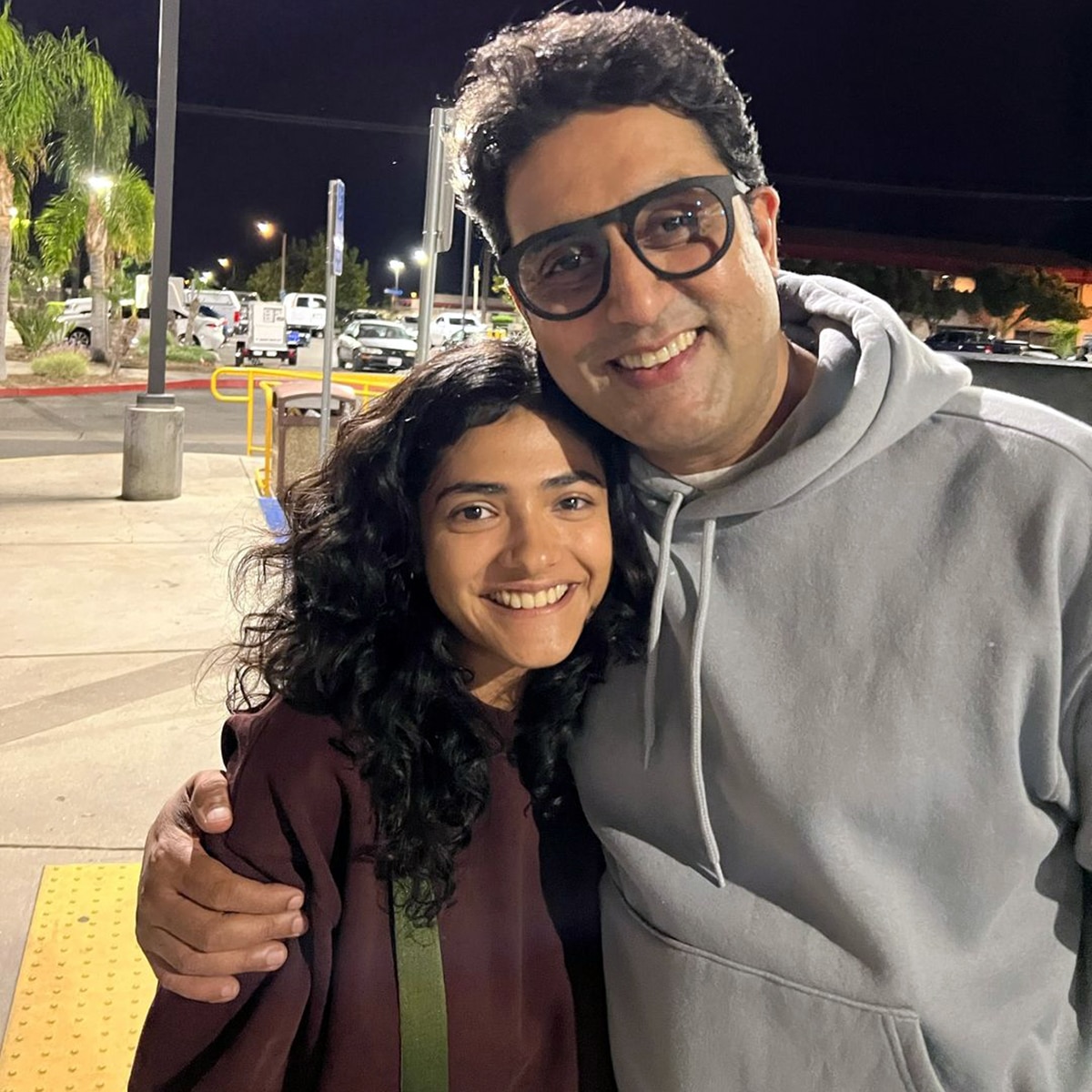  अहिल्या बामरू