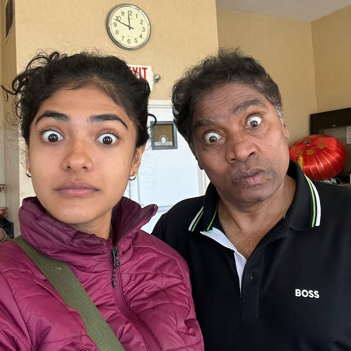  अहिल्या बामरू