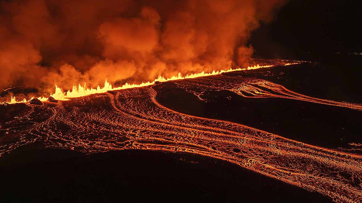 Iceland Volcano Eruption 