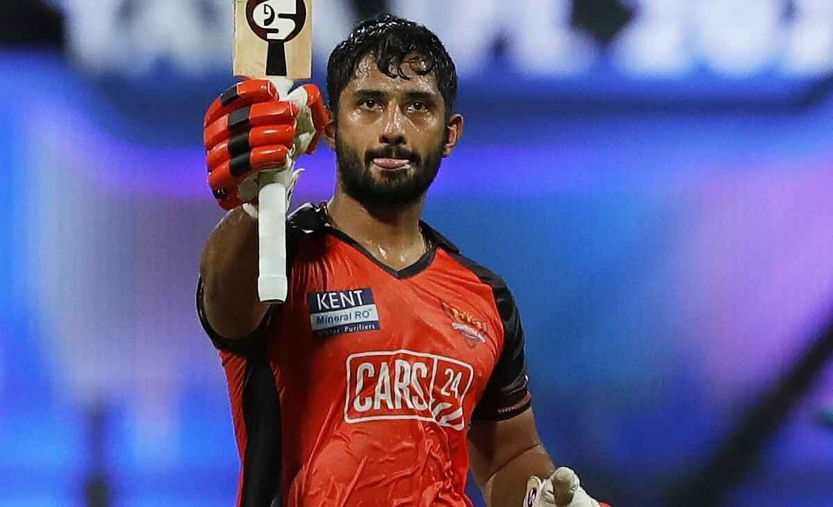 11. राहुल त्रिपाठी