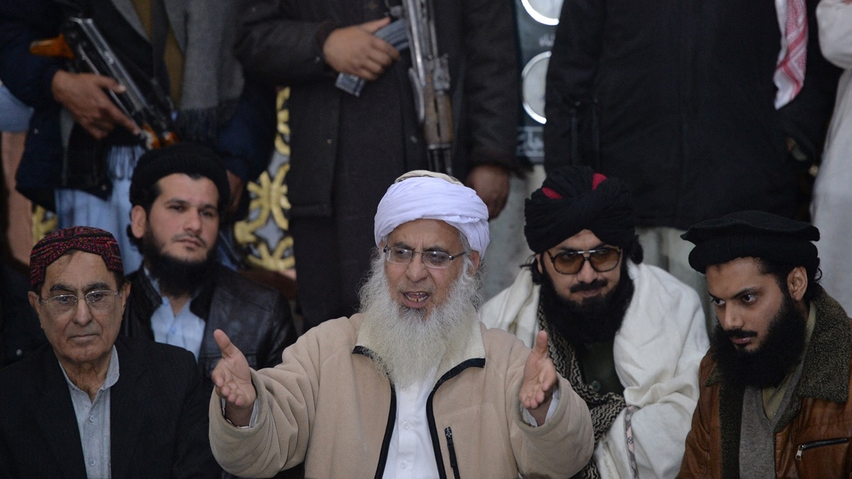 इस शख्स के पास है इसकी लीडरशिप