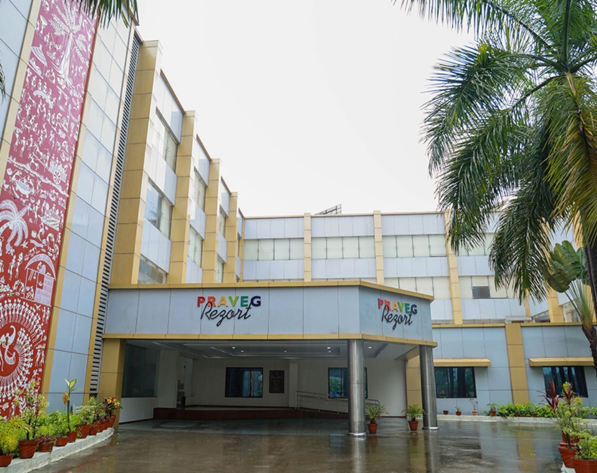 तीसरा- Praveg Ltd Share