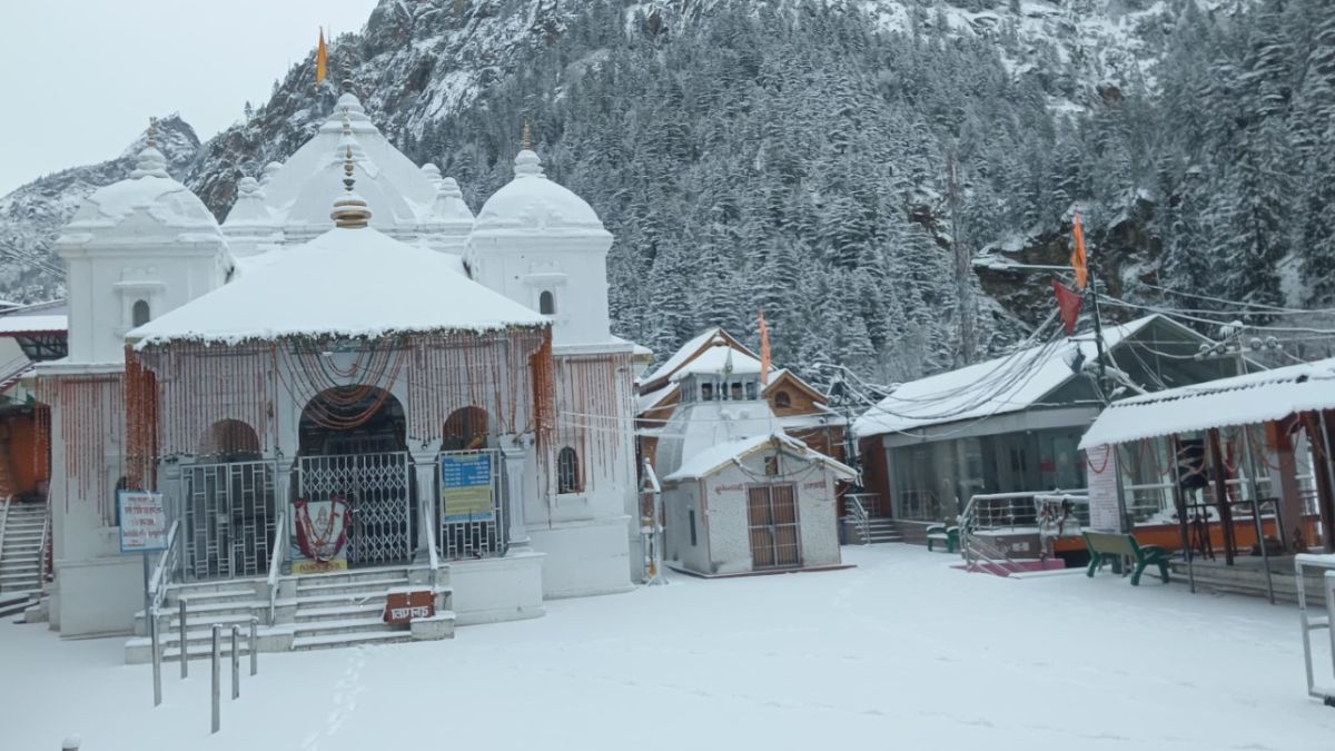 केदारनाथ-बद्रीनाथ में सीजन की पहली बर्फबारी