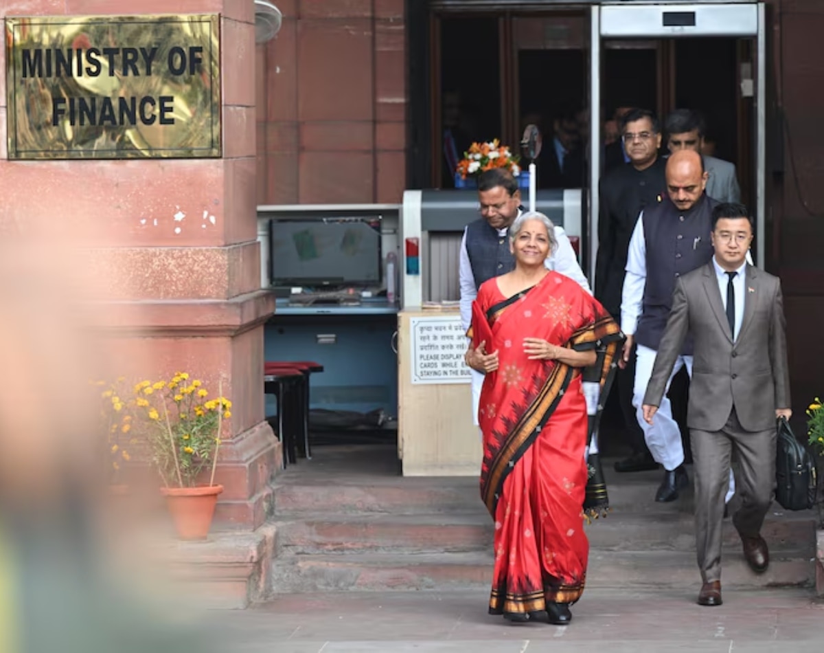 नॉर्थ ब्लॉक में 'नो इन- नो आउट' 