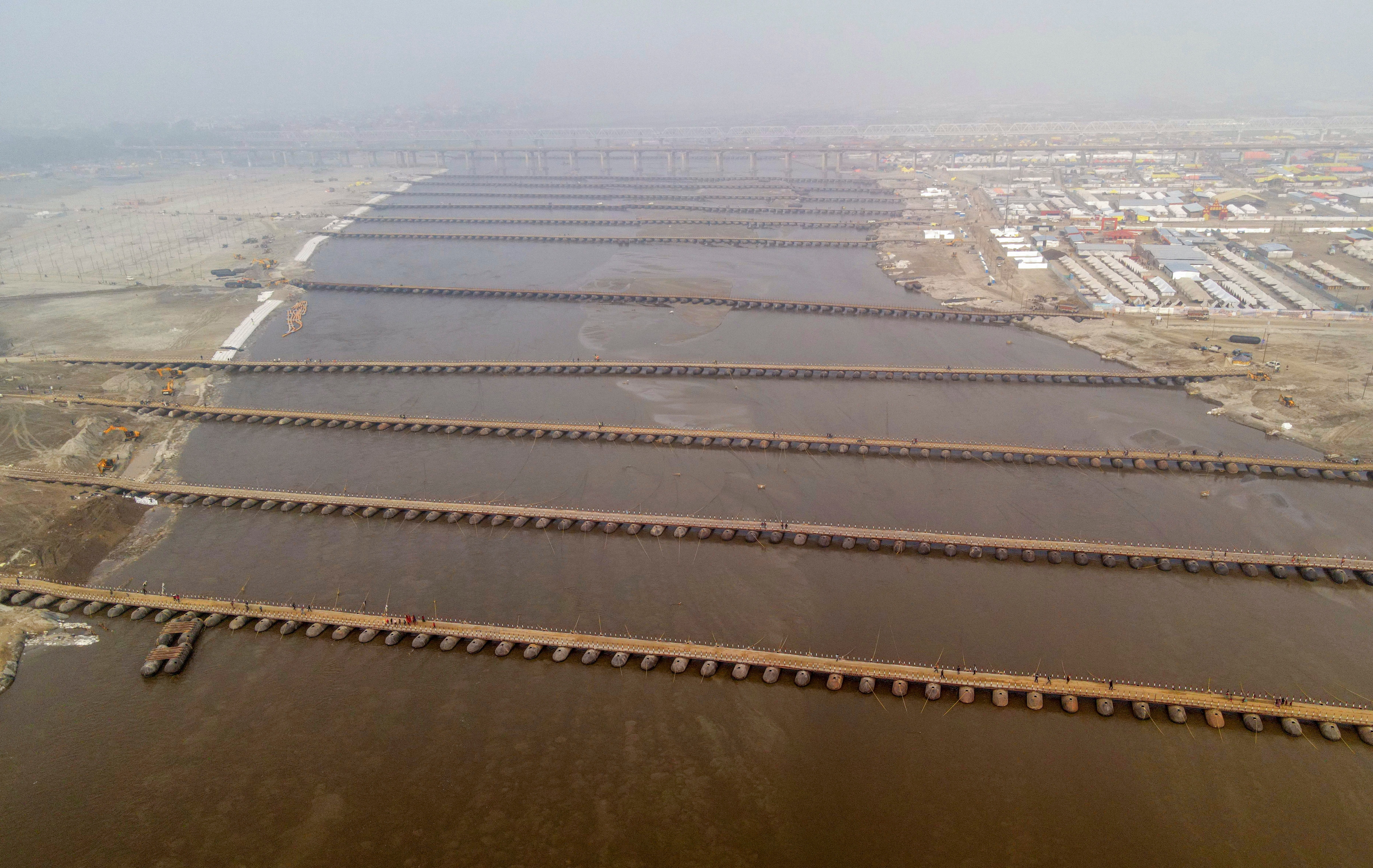 पुलों की कतार 