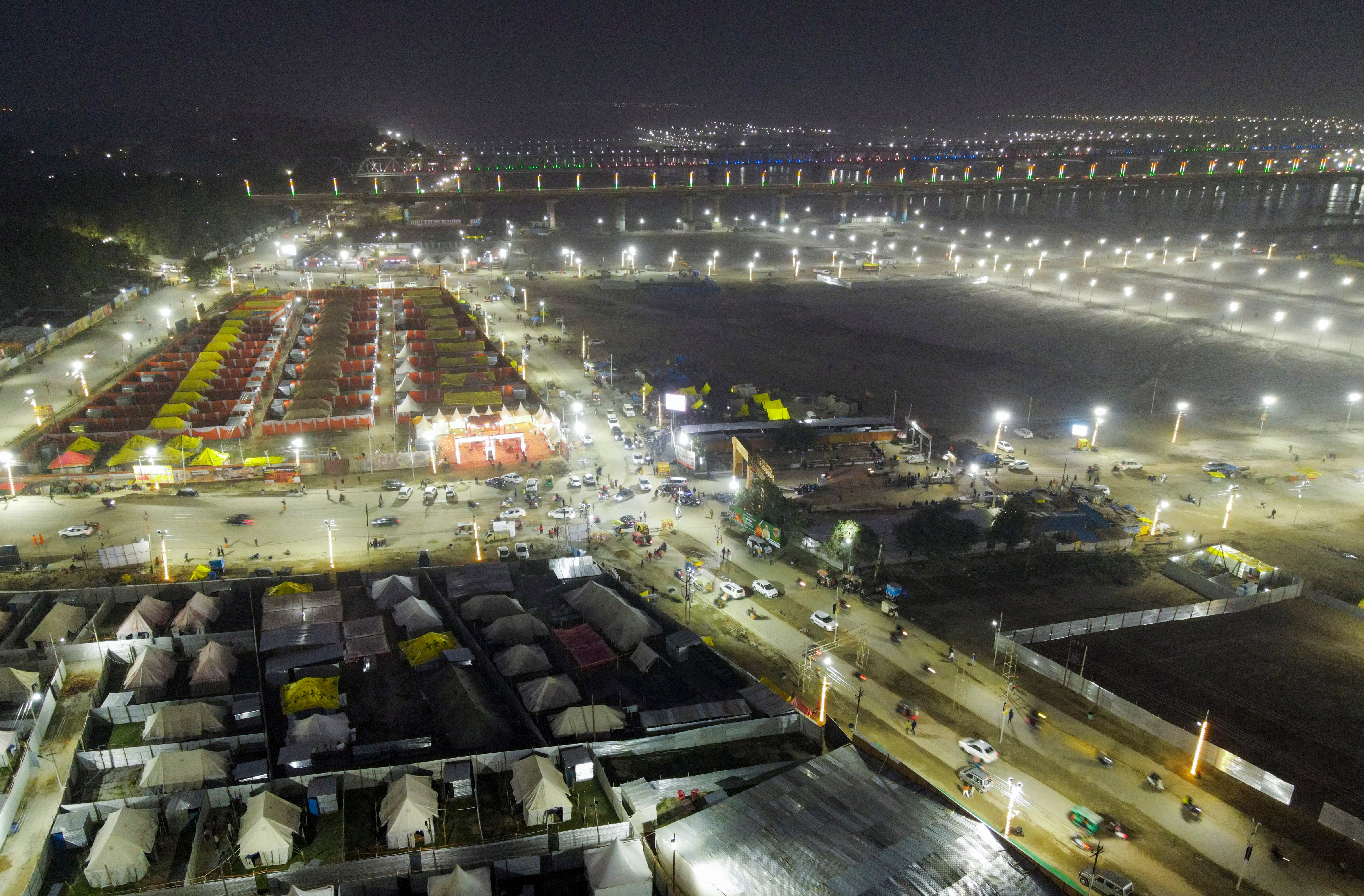 आसमान से चकाचौंध नजारा