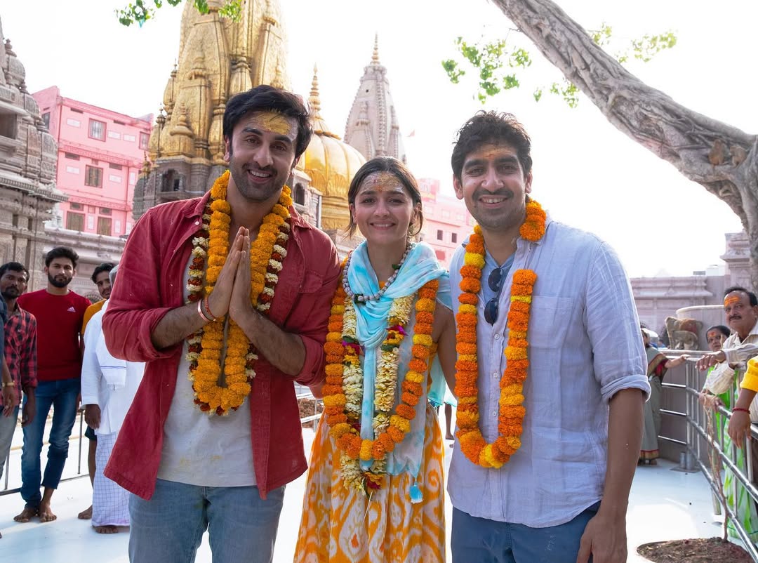 Alia bhatt and ranbir kapoor with ayan mukherjee
