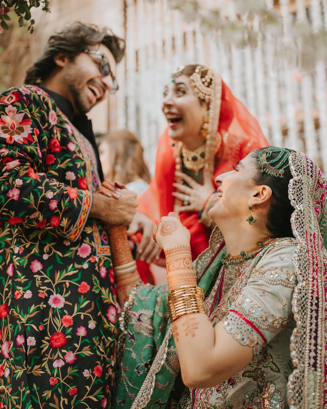 अमीर गिलानी और मावरा होकेन 