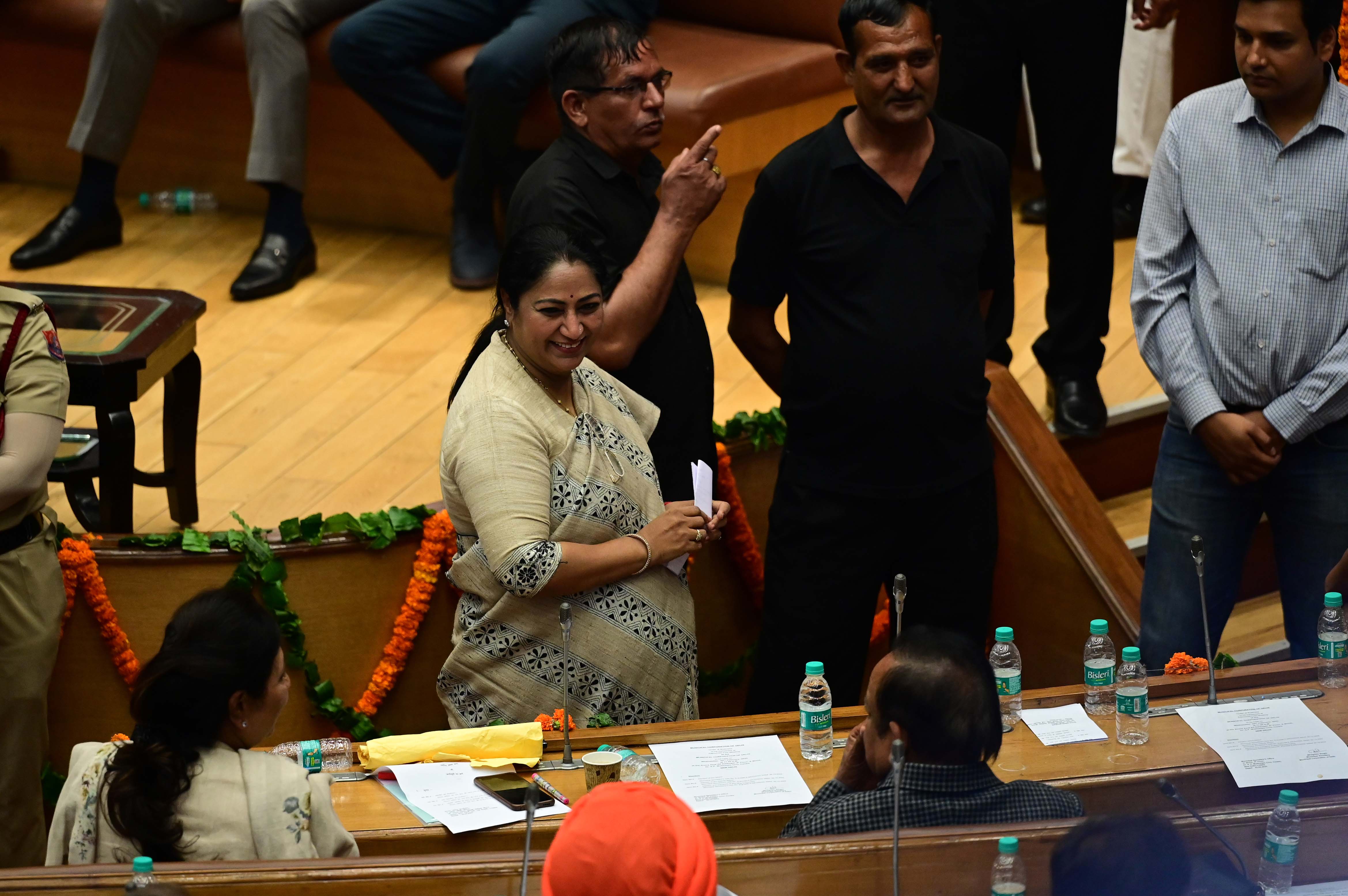 एमसीडी में भी निभाया अहम दायित्व