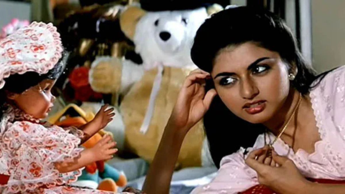 'मैंने प्यार किया' के एक सीन में भाग्यश्री