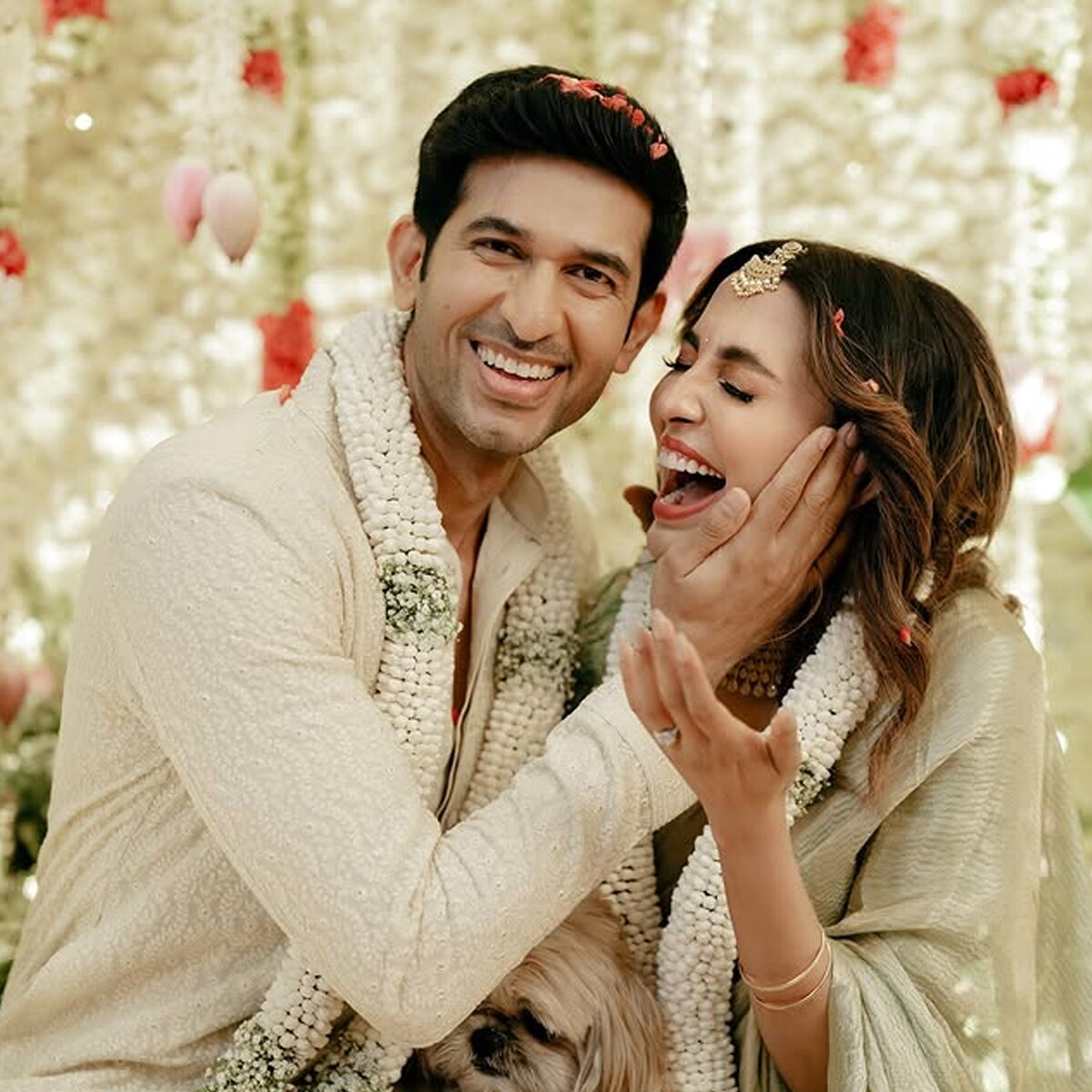 पार्वती नायर, आश्रित अशोक