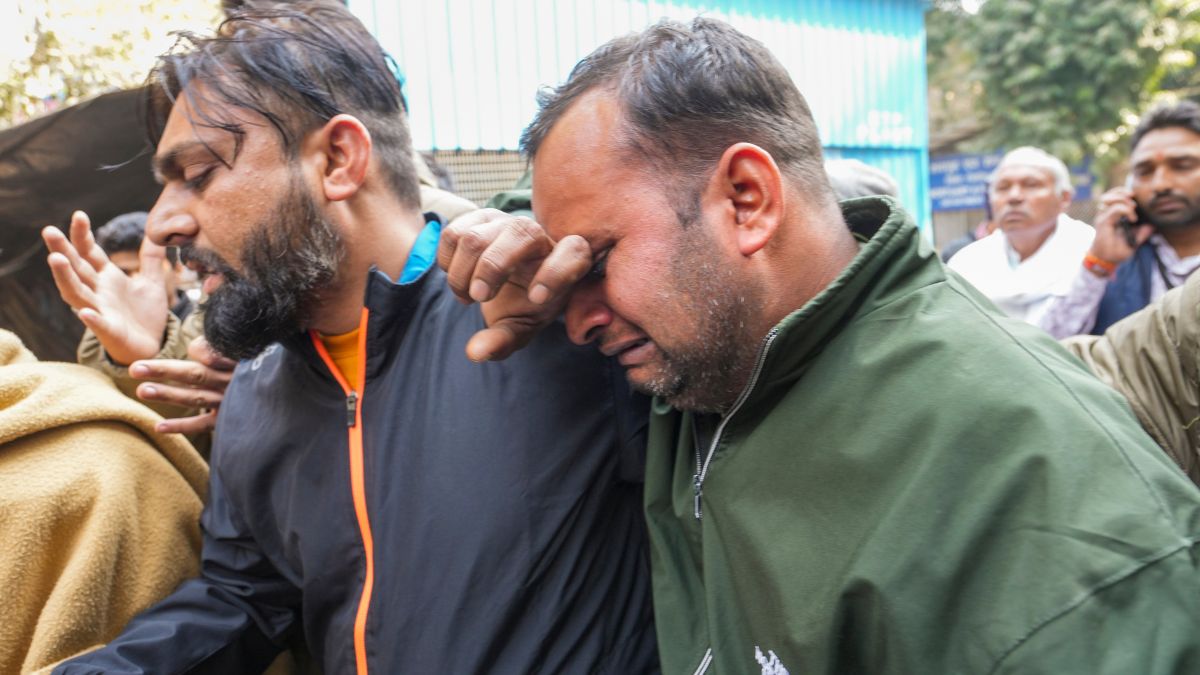 नई दिल्ली स्टेशन पर हादसे के बाद कैसा था हाल 