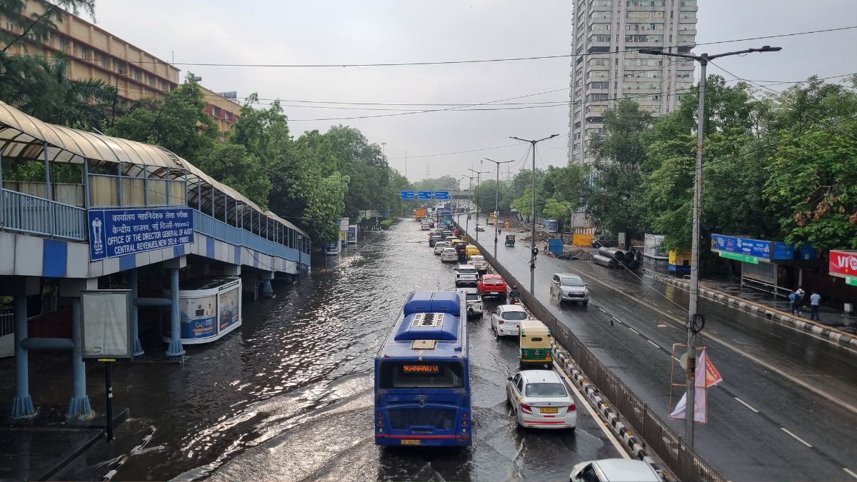  भारी बारिश ने दिल्ली-एनसीआर में पानी ही पानी