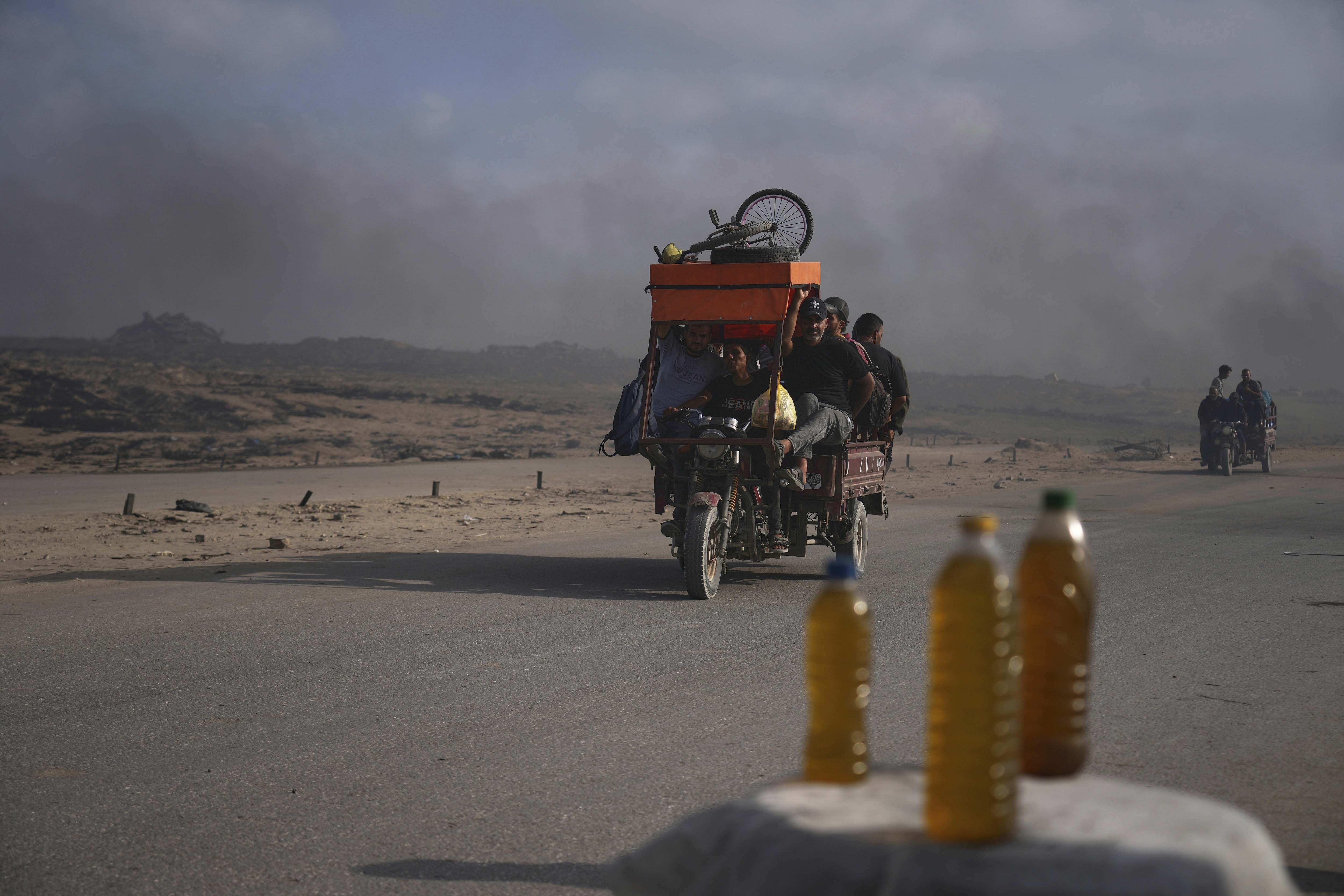 gaza plastic waste fuel