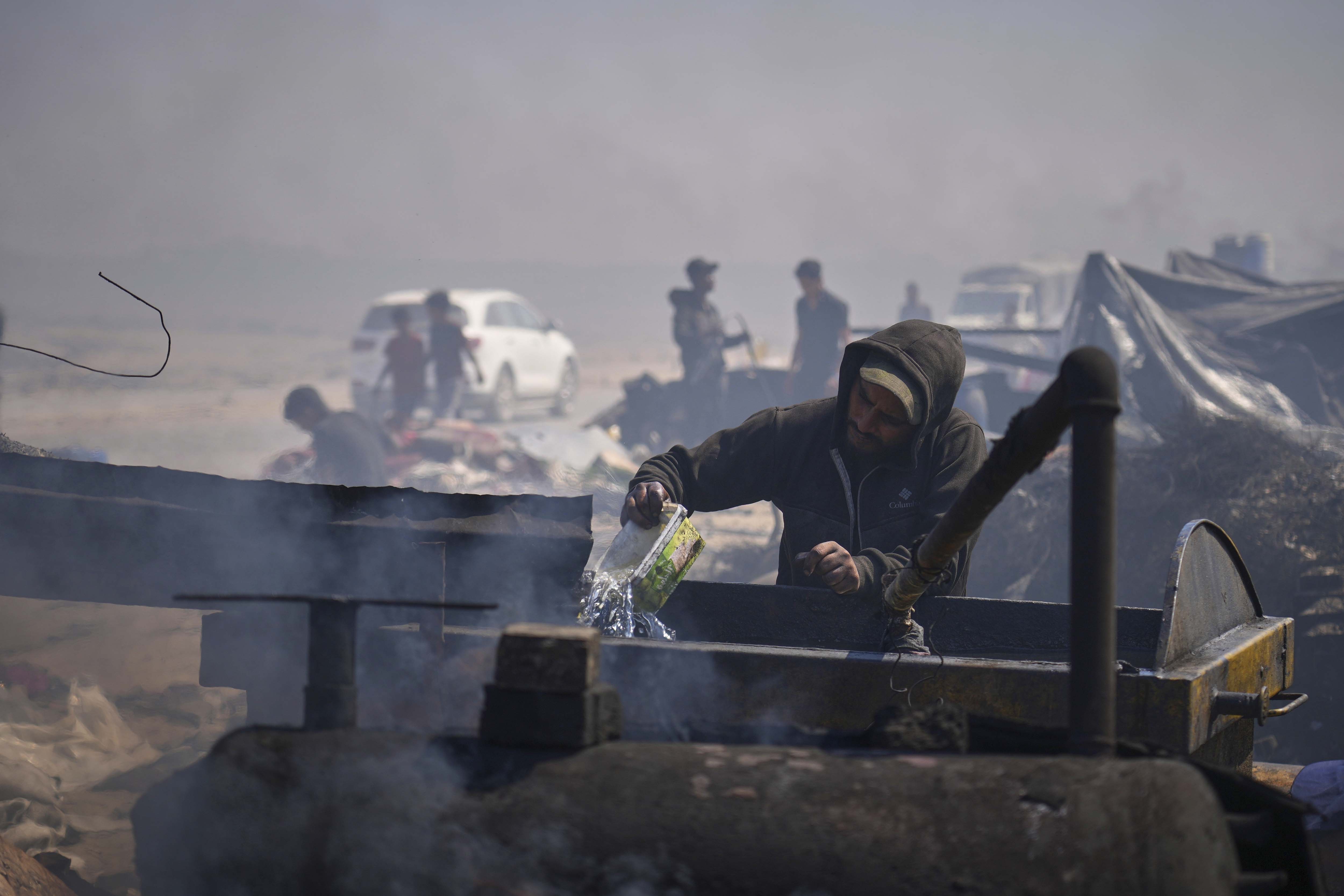 gaza plastic waste fuel