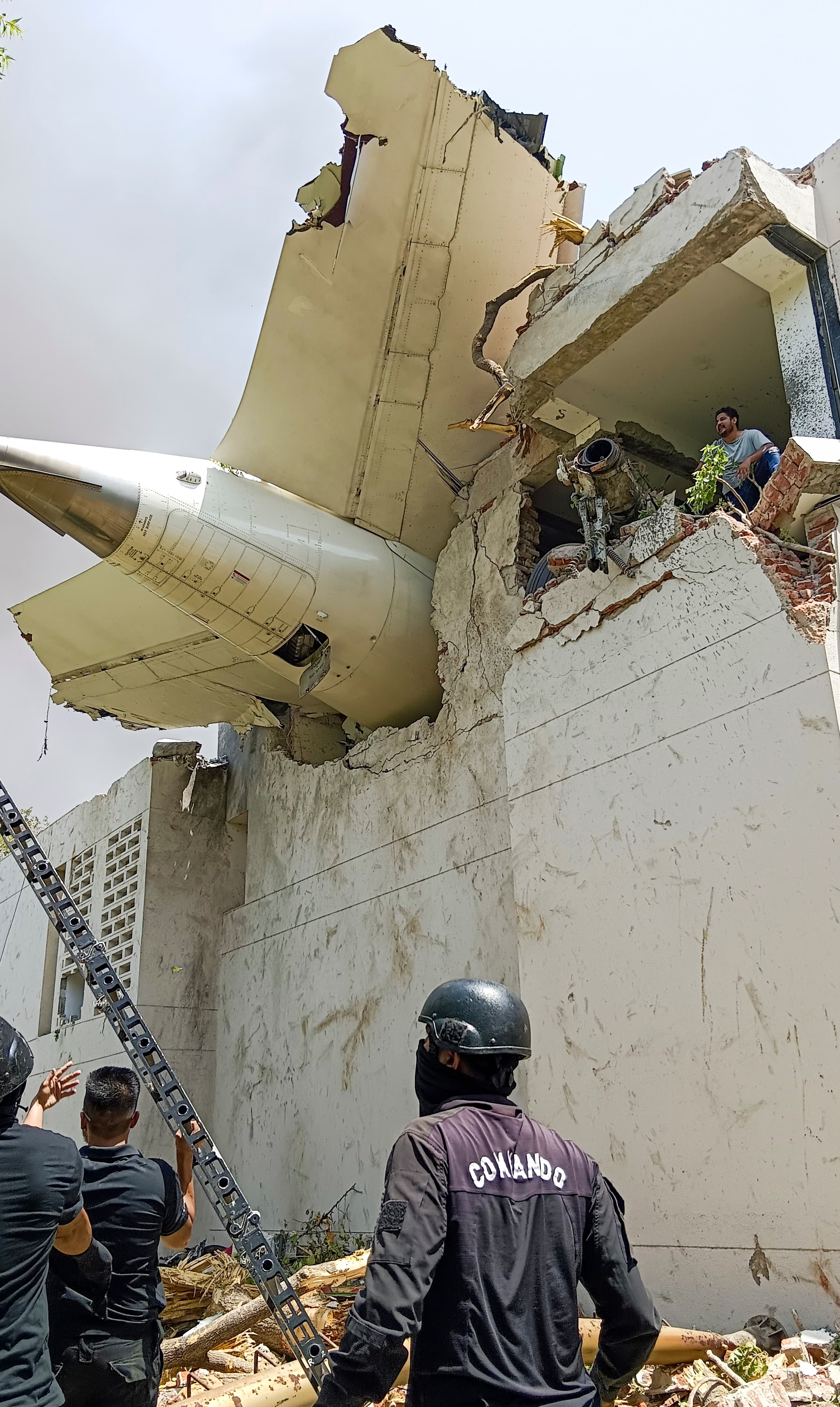 प्लेन क्रैश