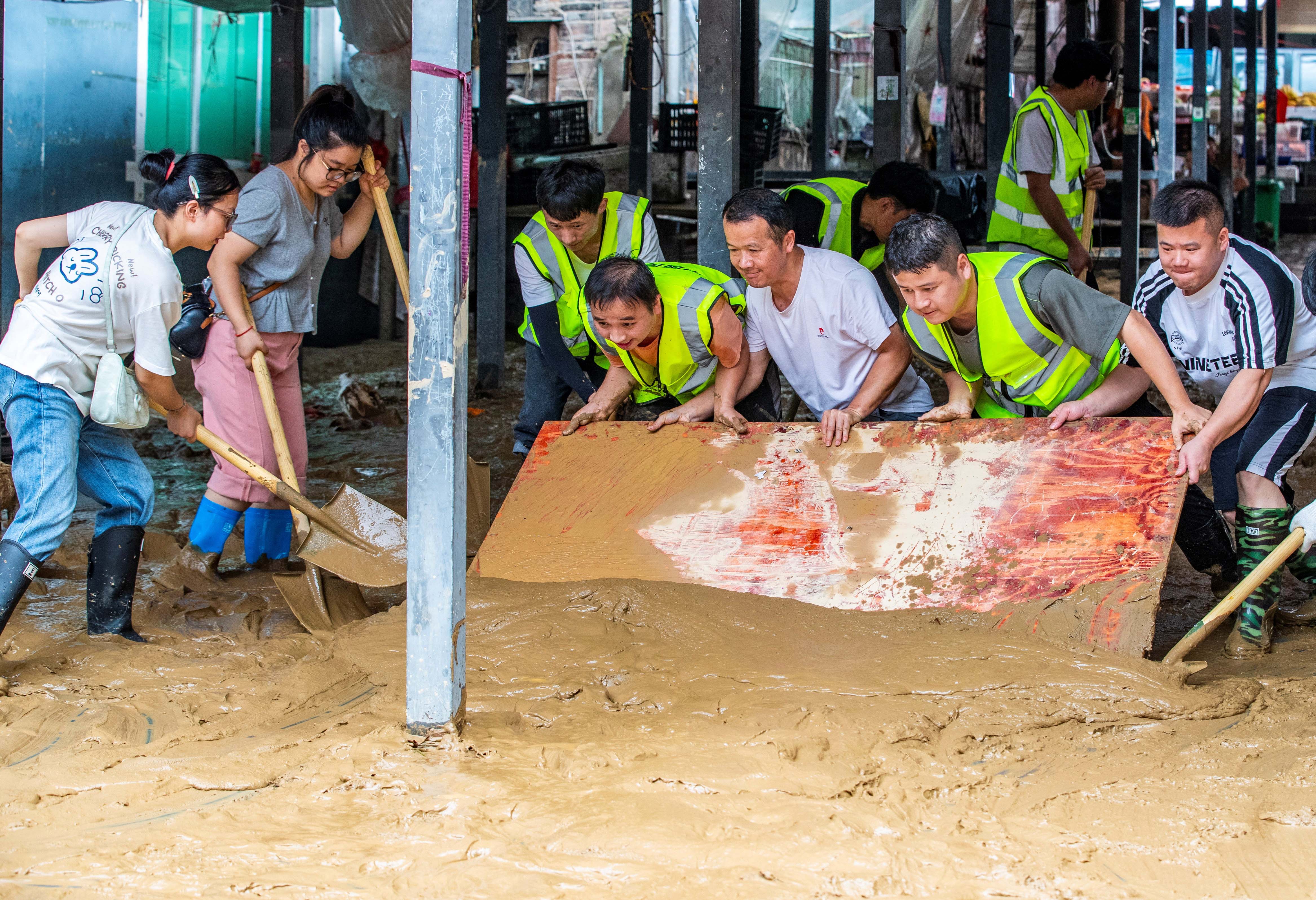 china heavy rain flood