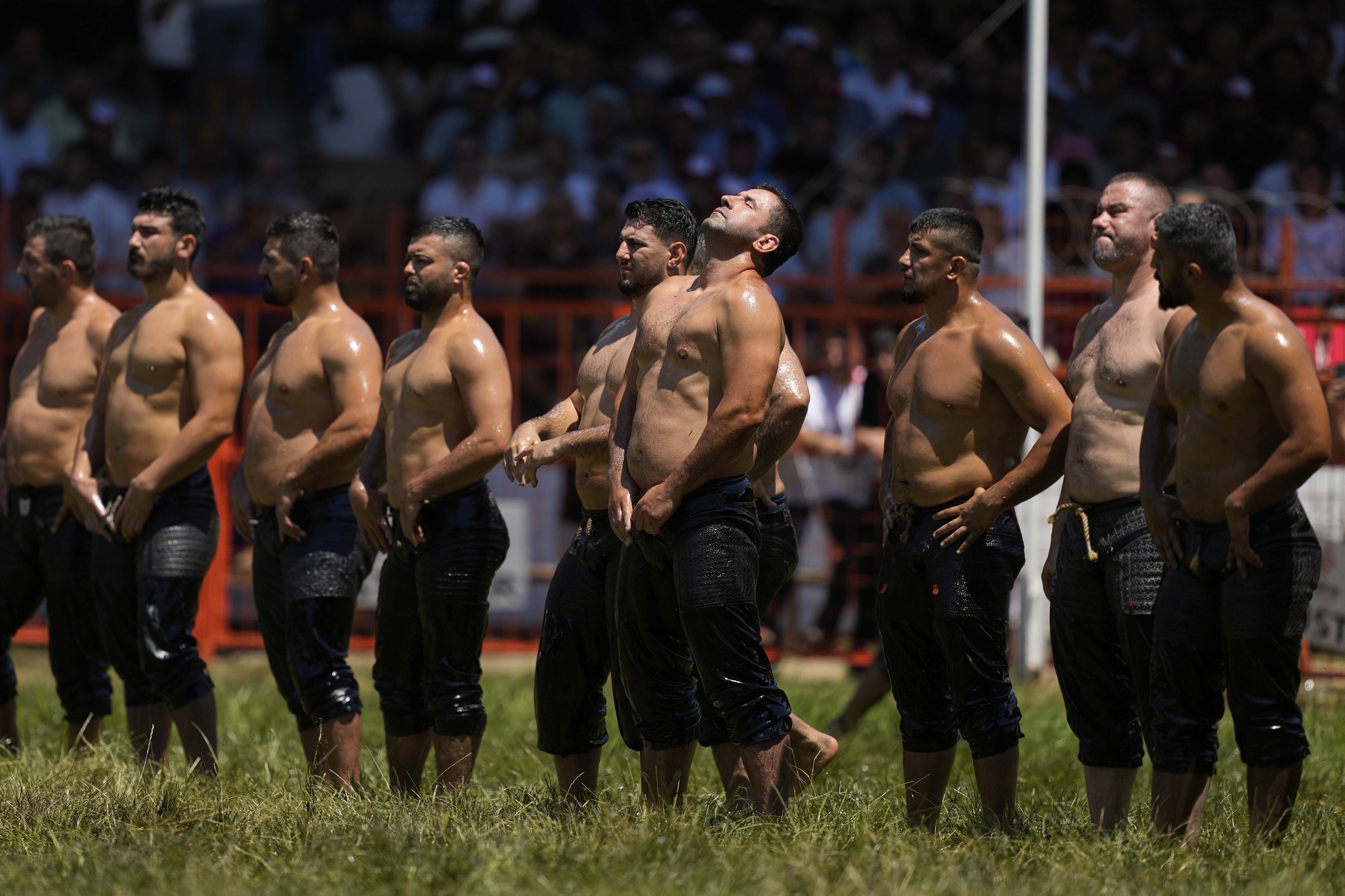 wrestlers kirkpinar oil wrestling edirne turkey 