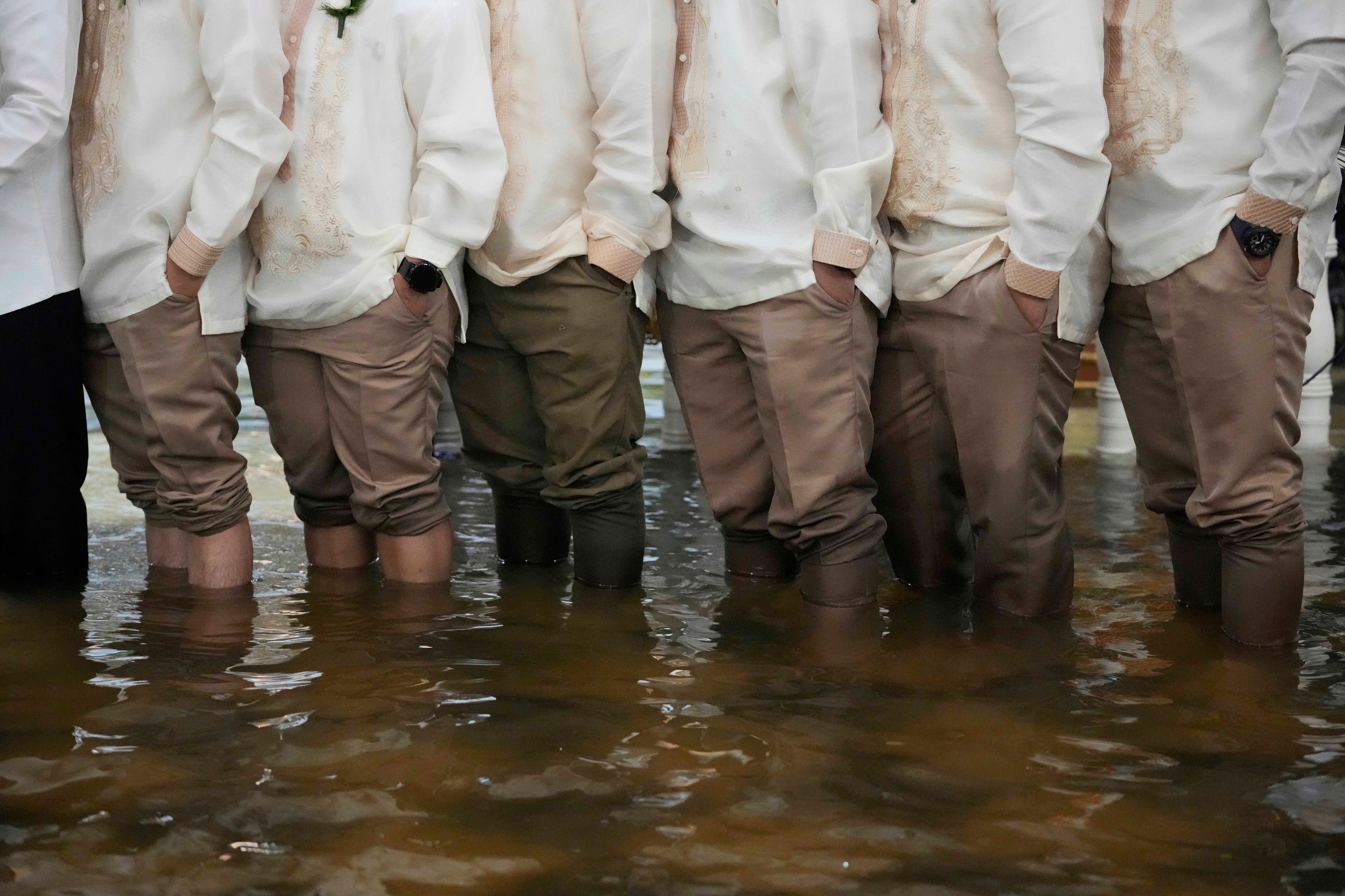 philippines flood wedding