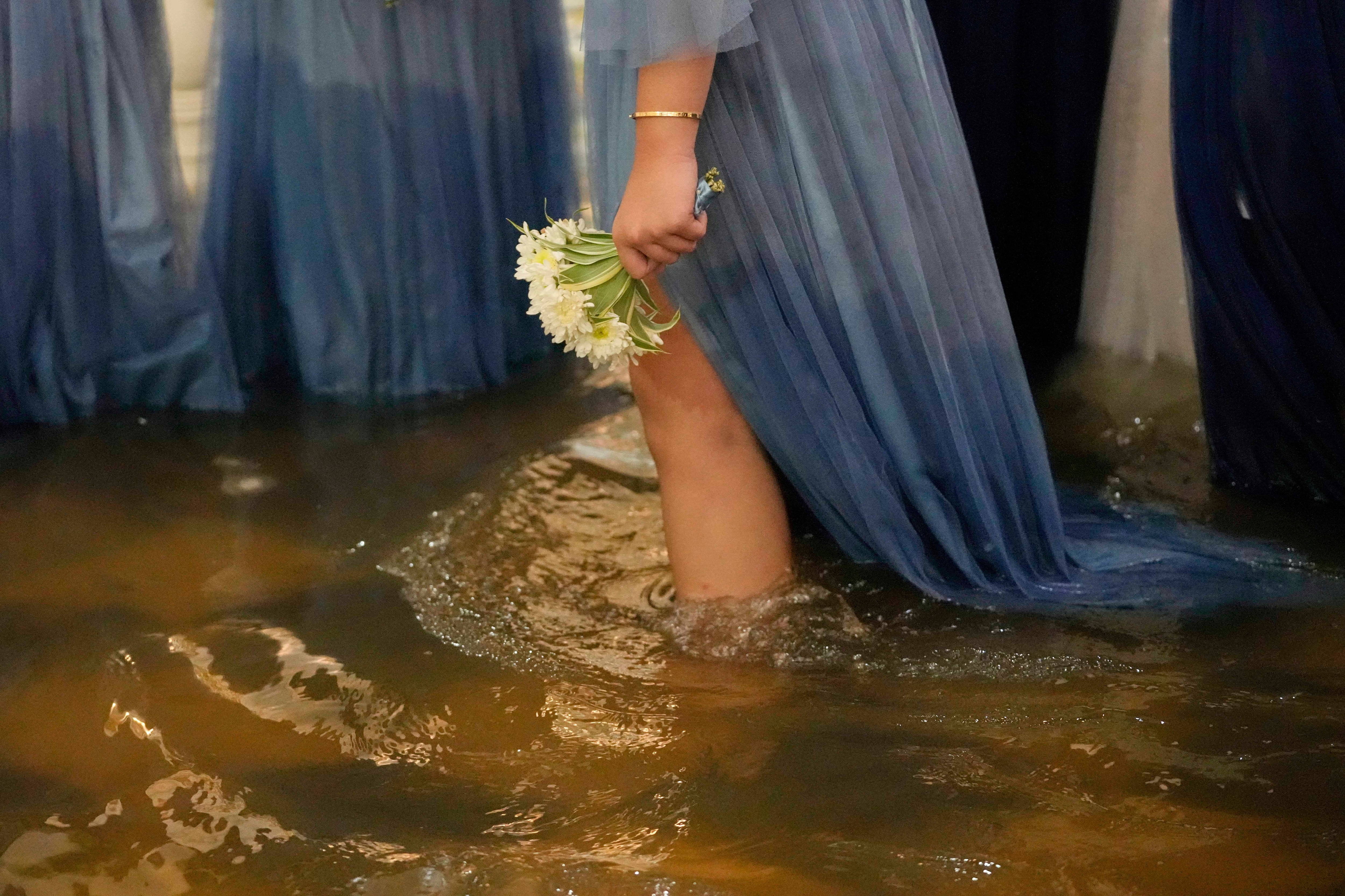 philippines flood wedding