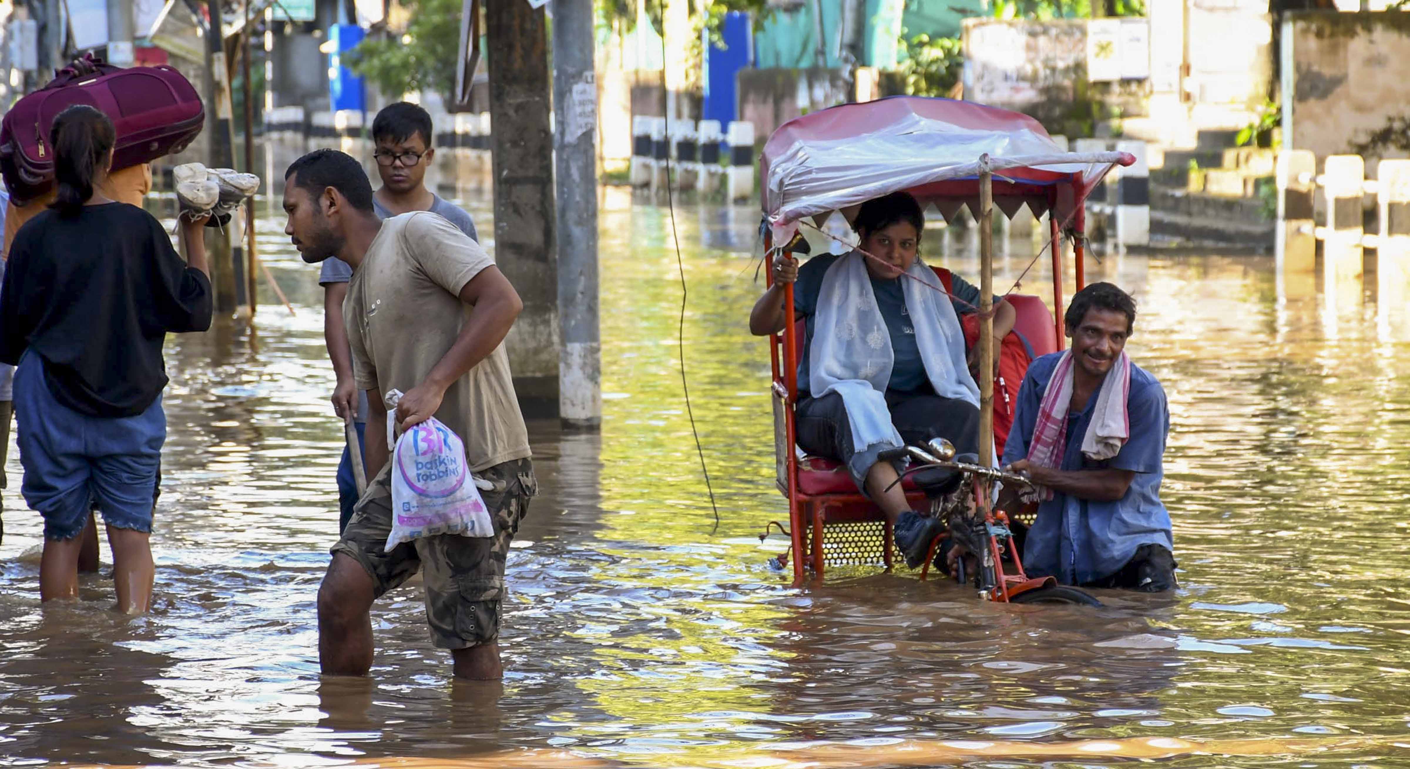 monsoon rain cloudburst waterlogging flood