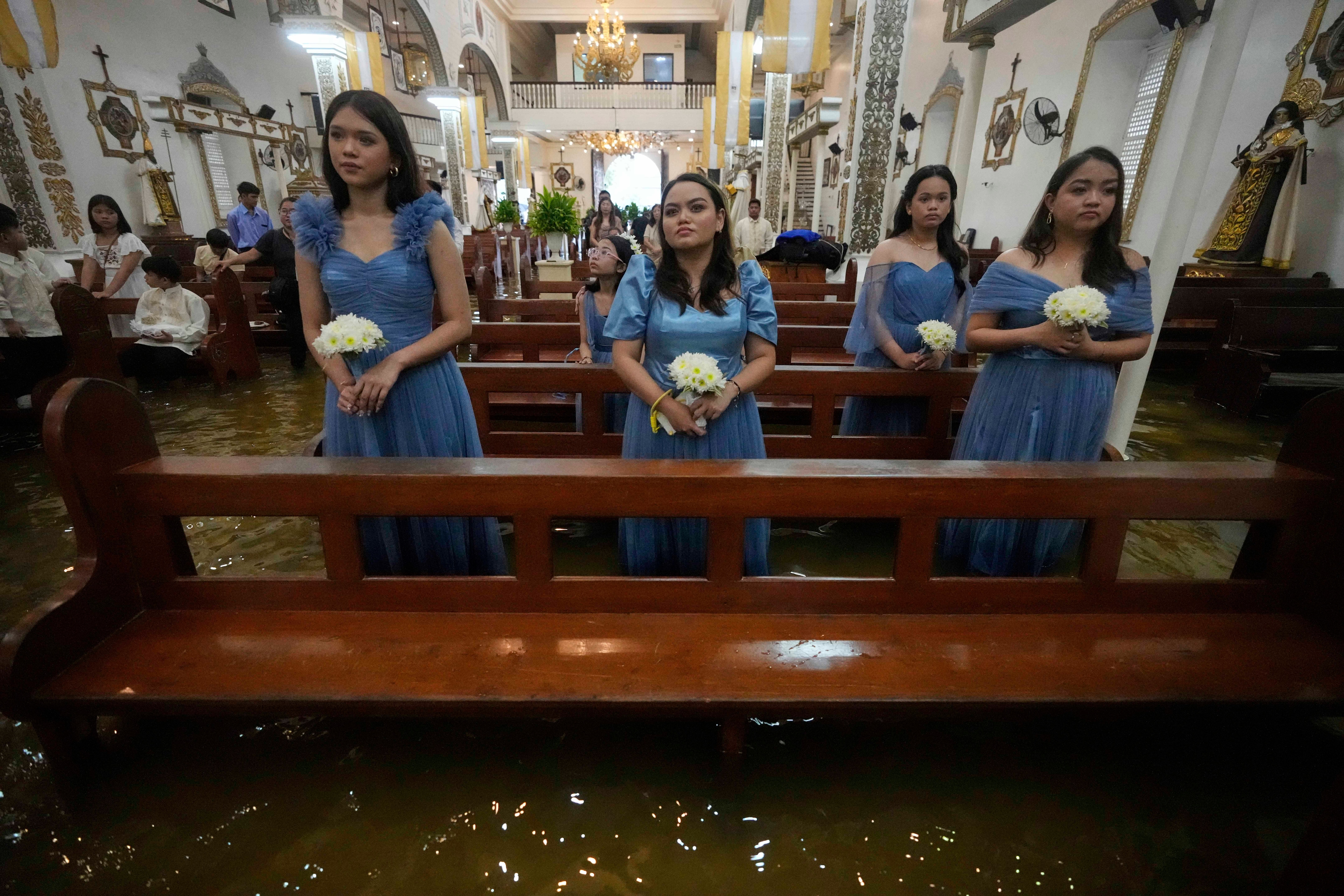 philippines flood wedding