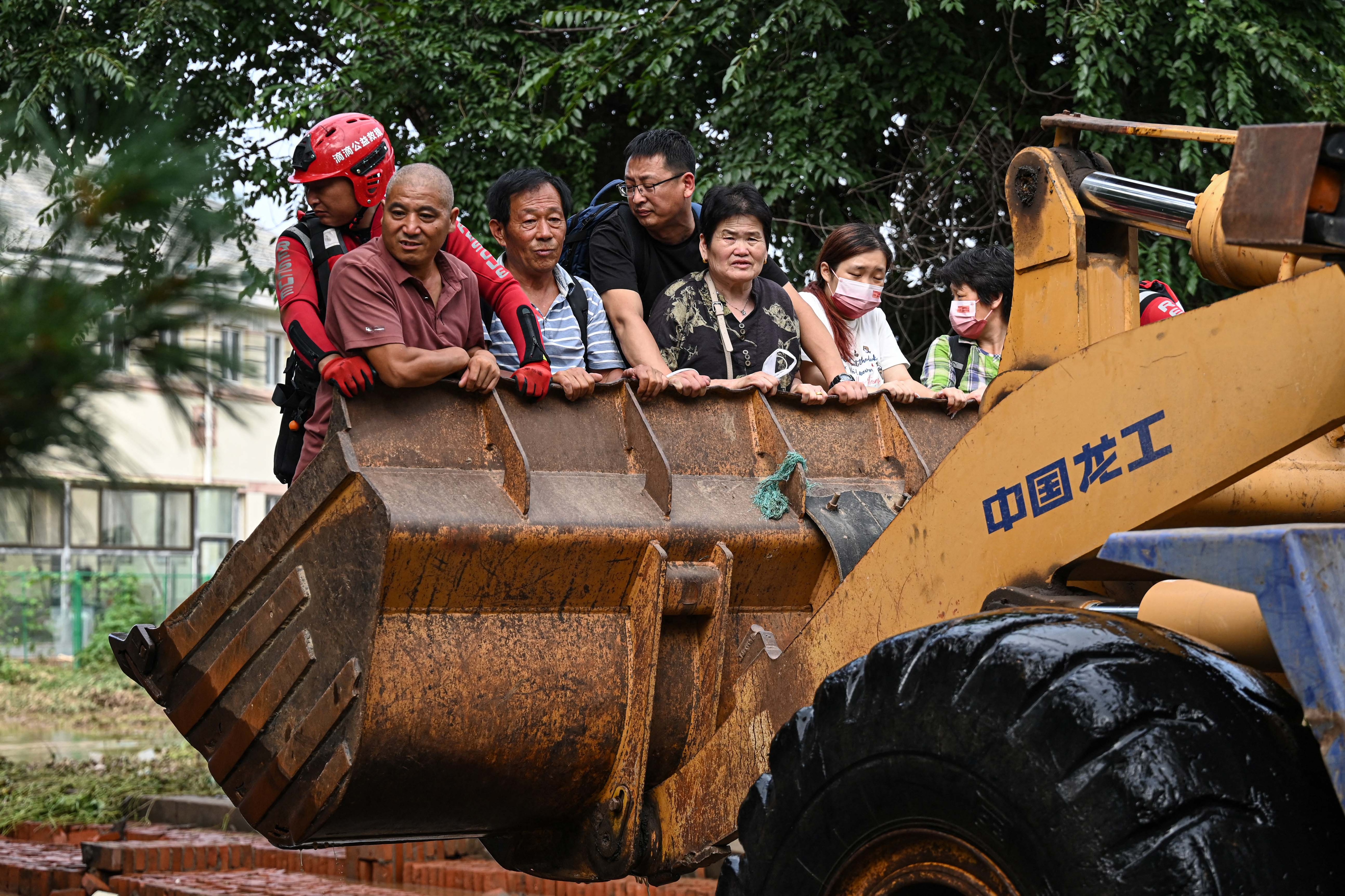 china rain flood devastation