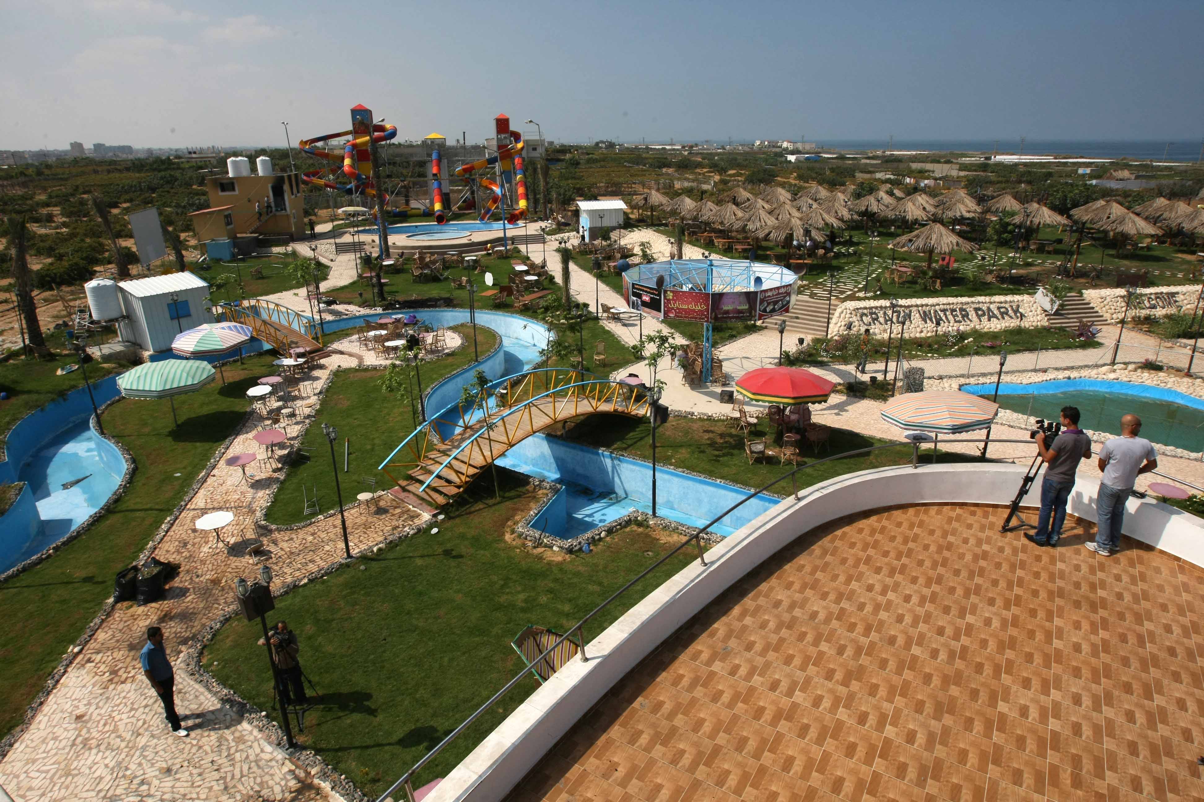 बिजली, पानी और दवाइयों की भारी किल्लत