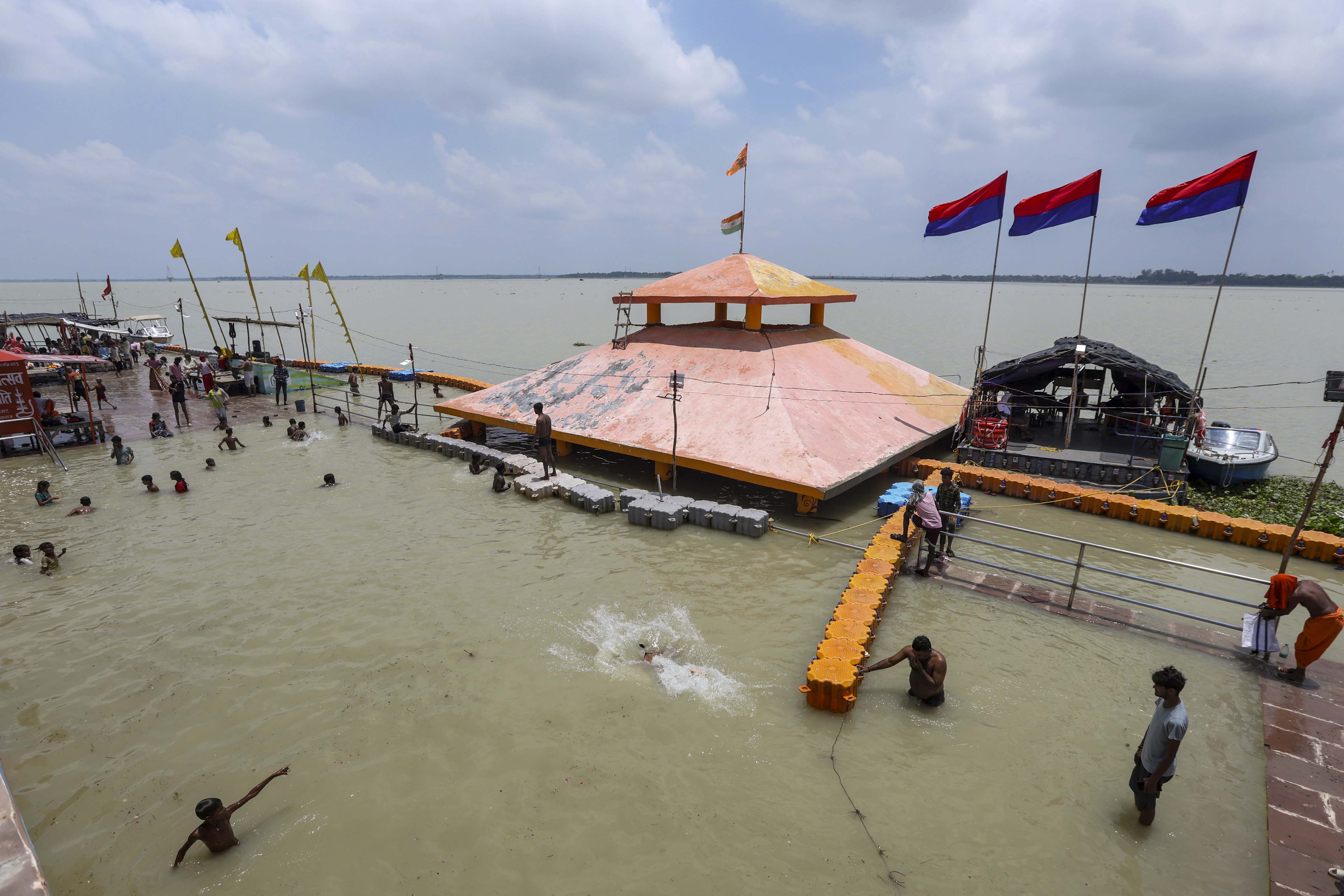 prayagraj flood heavy rainfall