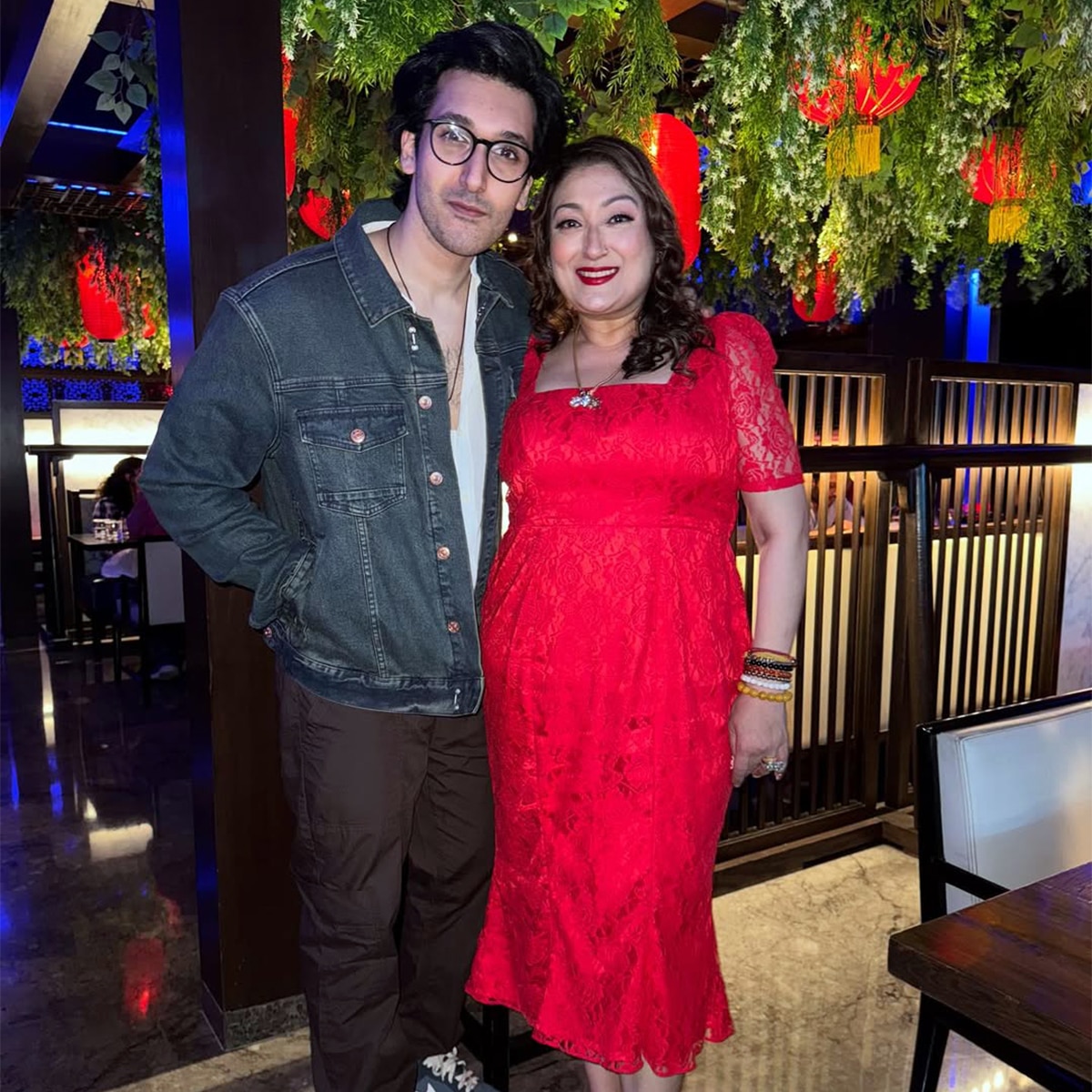 सुनीता आहूजा और यशवर्धन 