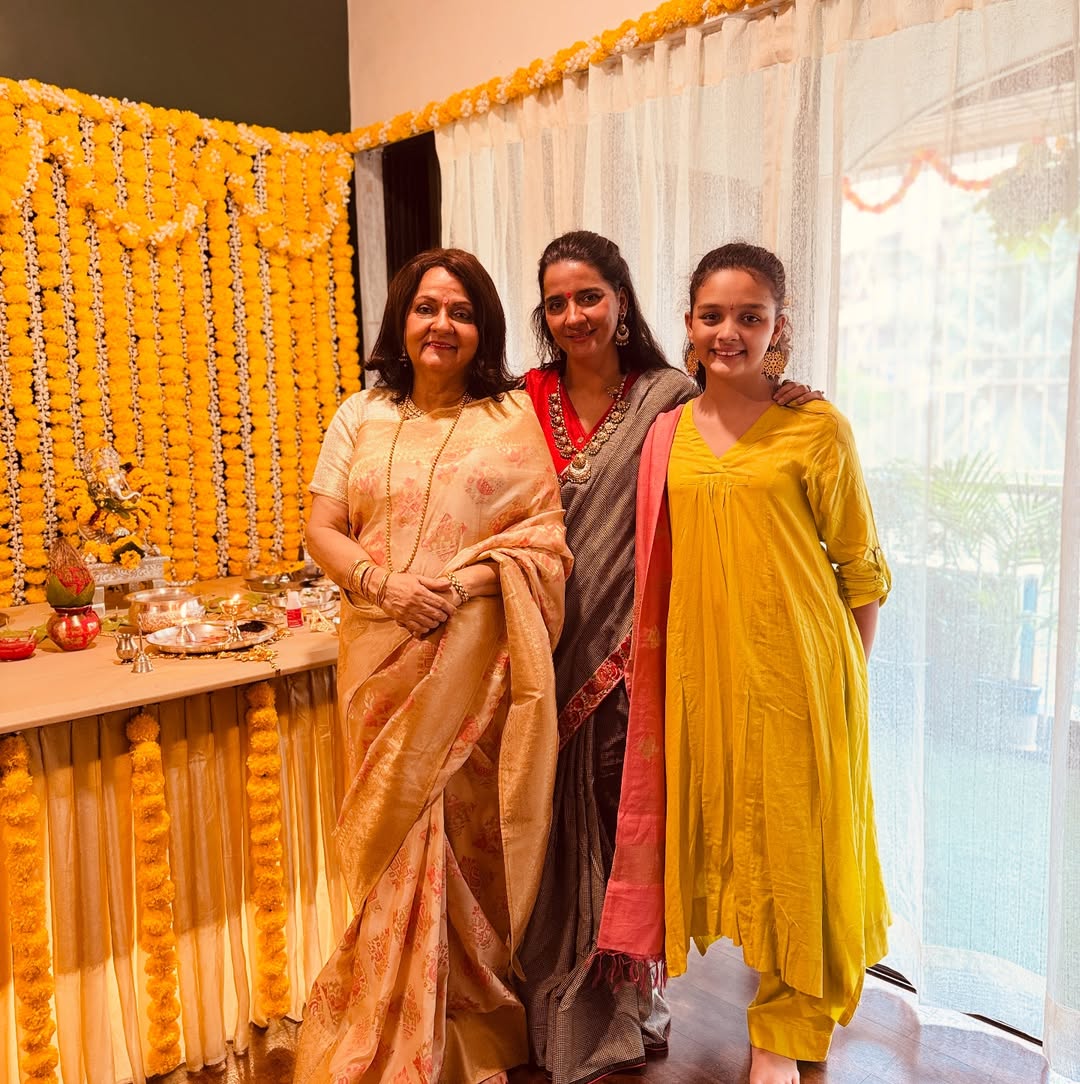 फरीदा जलाल, श्रुति सेठ, सिंपल कौल