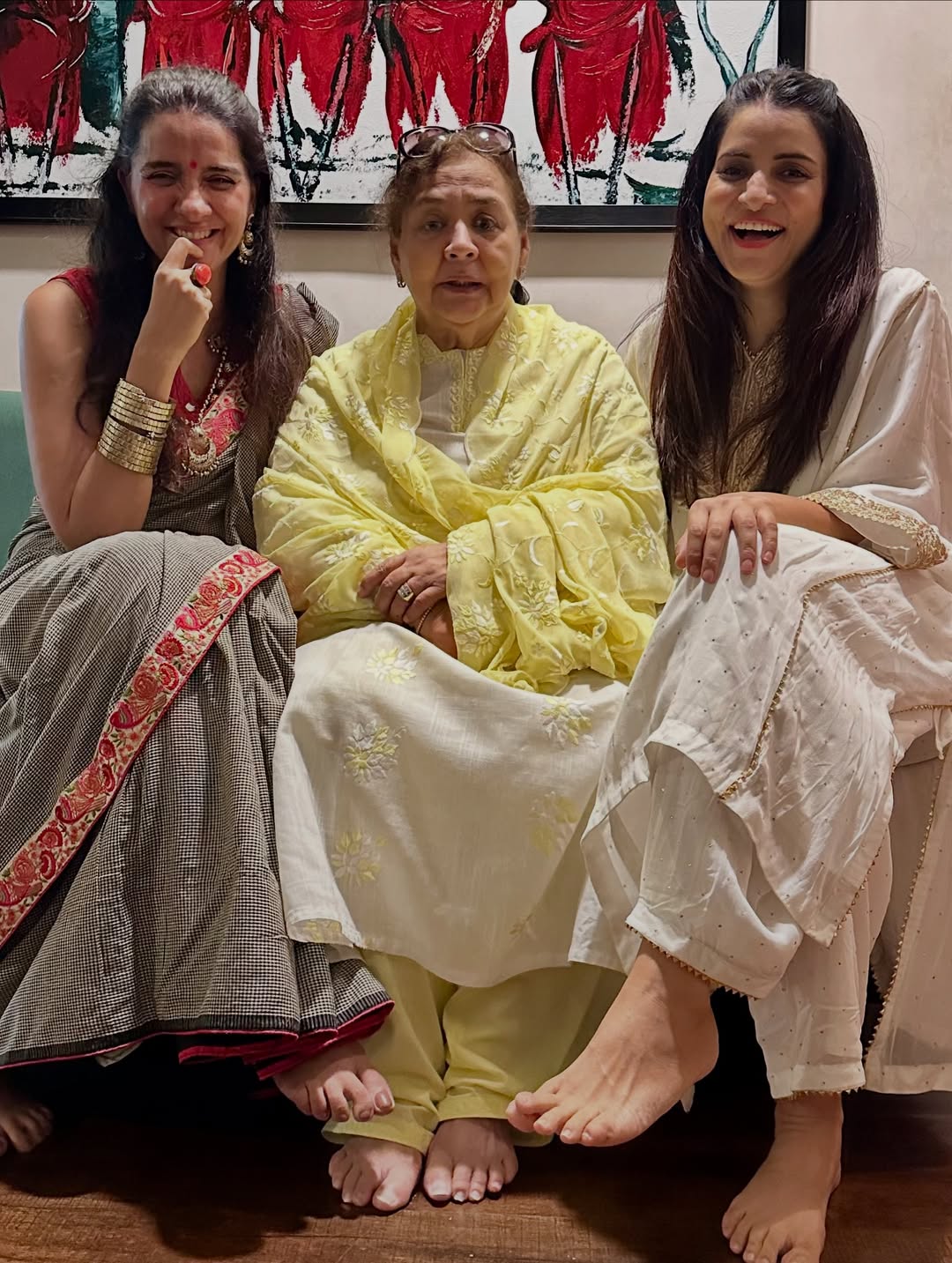 फरीदा जलाल, श्रुति सेठ, सिंपल कौल