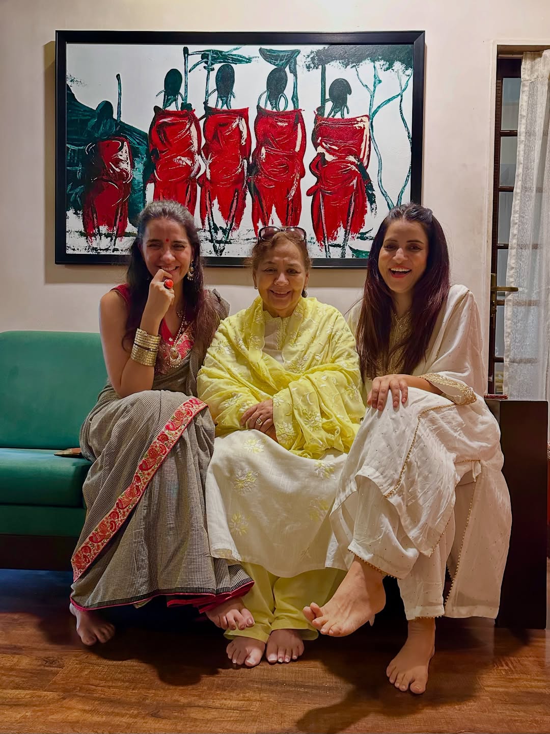 फरीदा जलाल, श्रुति सेठ, सिंपल कौल