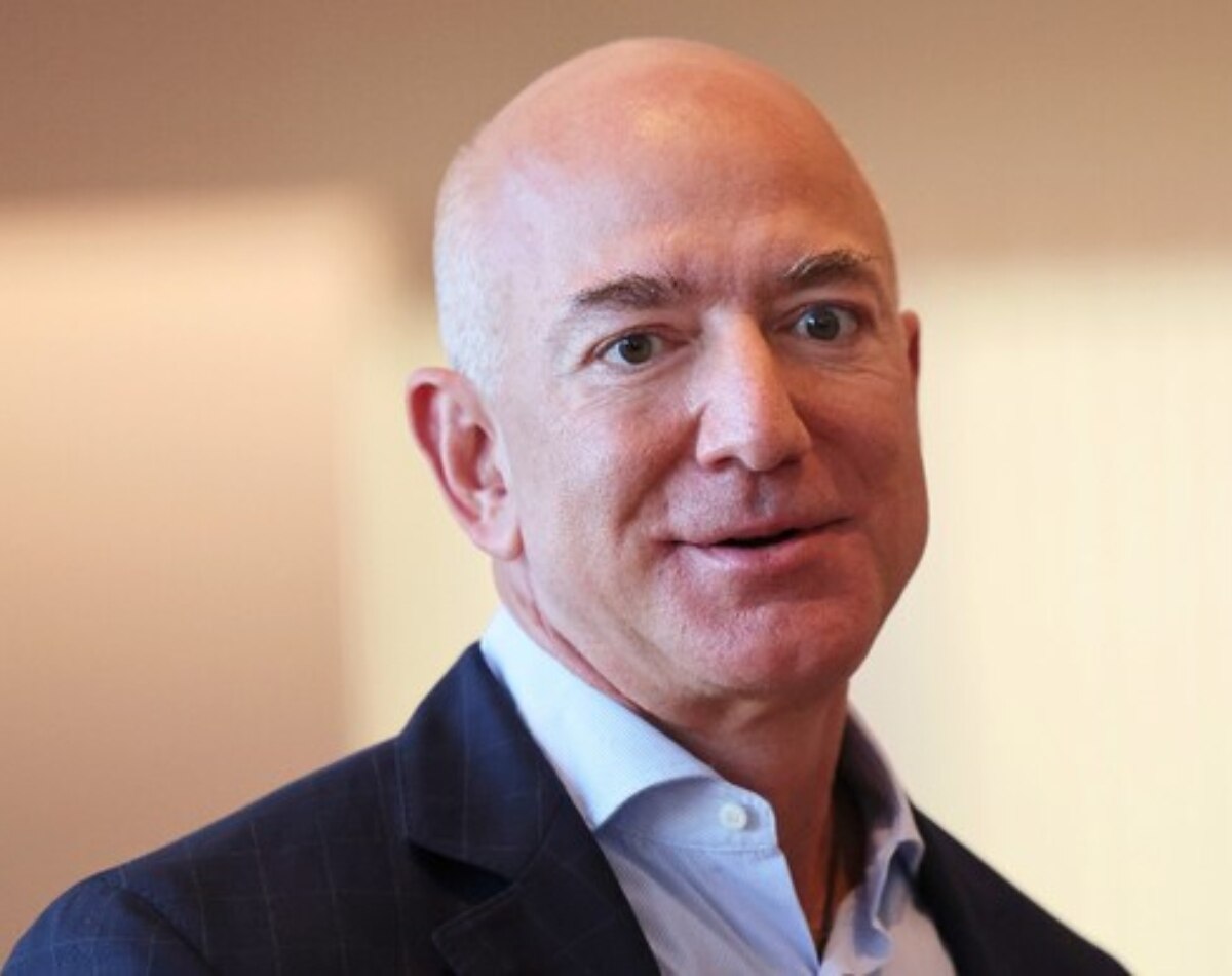 जेफ बेजोस को लगा सबसे बड़ा झटका