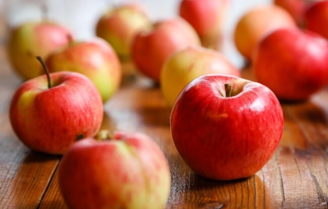 सेब (photo: pixabay)