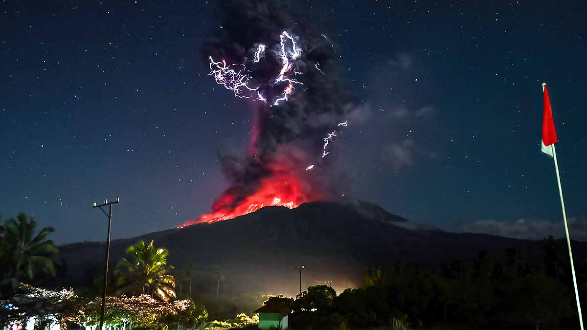  Mount Lewotobi Laki laki