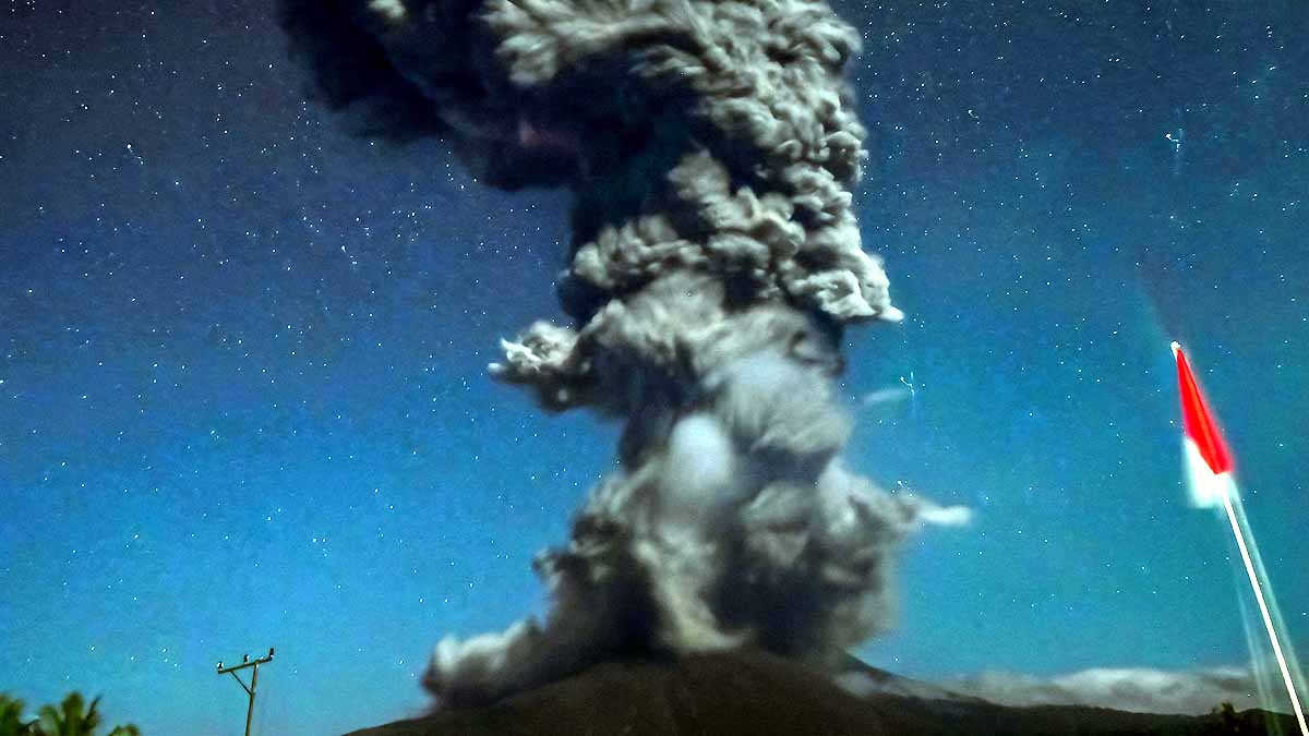  Mount Lewotobi Laki laki