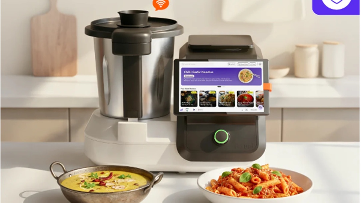 खुद पकाता है पूरा खाना 