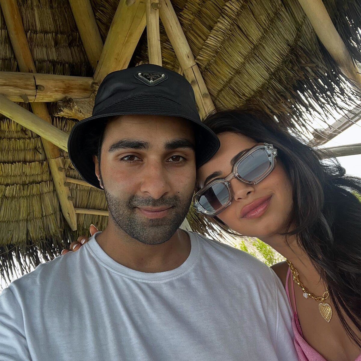 अलेखा आडवाणी और आदर जैन