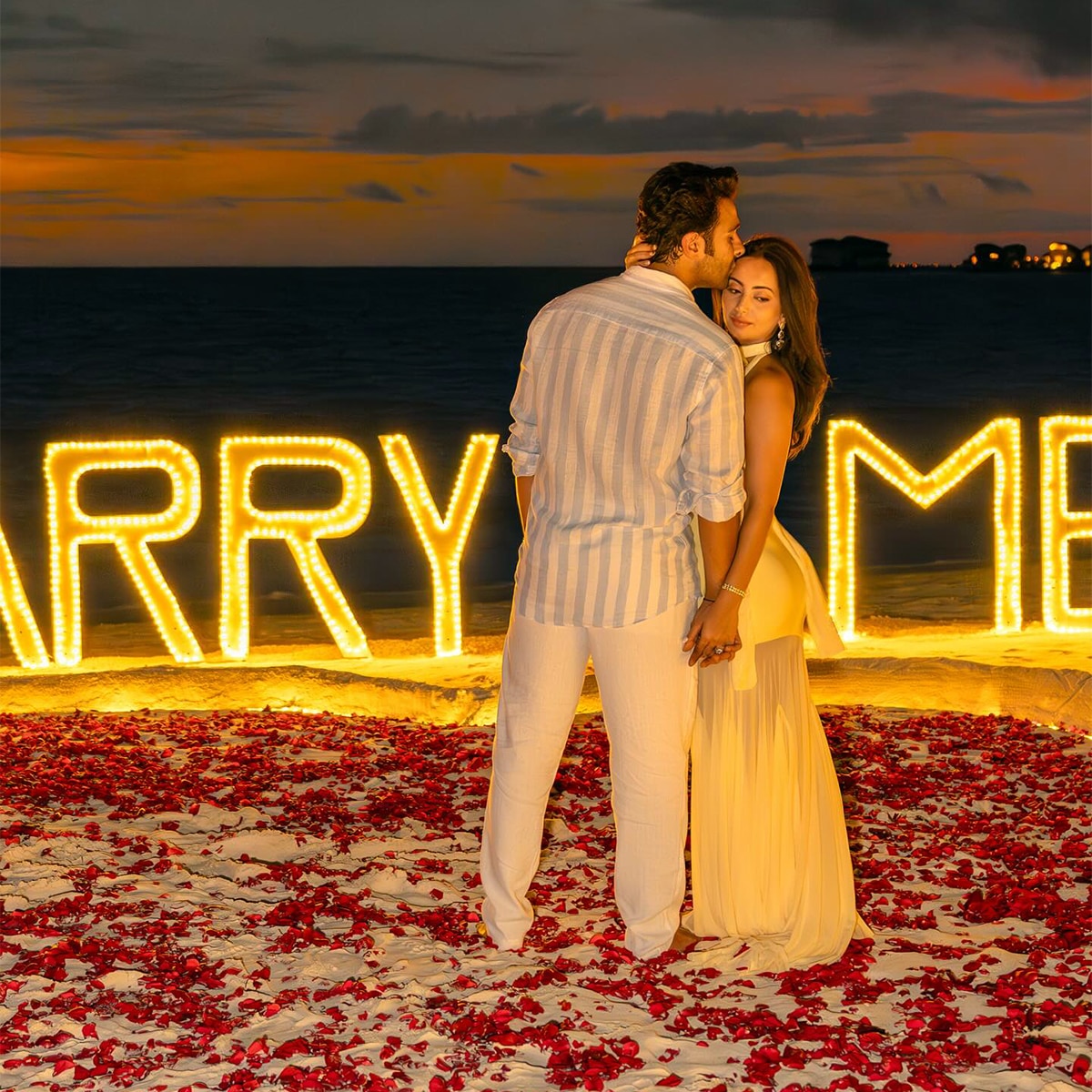 अलेखा आडवाणी और आदर जैन