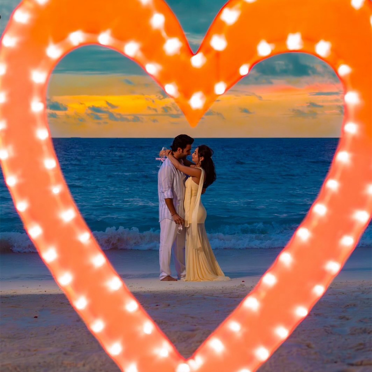 अलेखा आडवाणी और आदर जैन