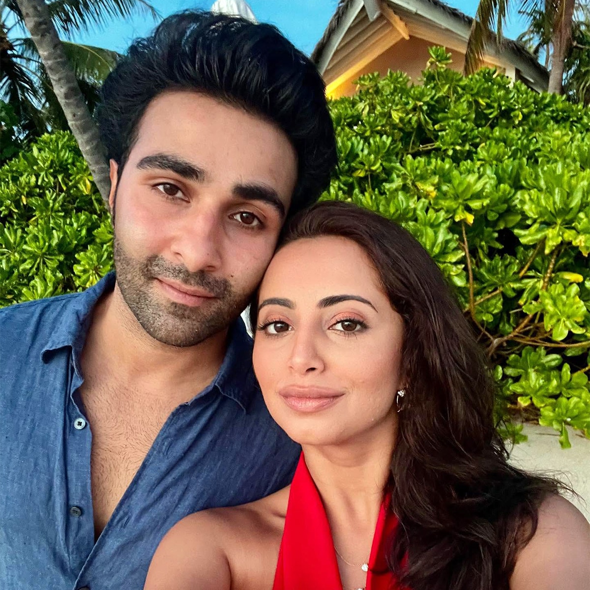 अलेखा आडवाणी और आदर जैन