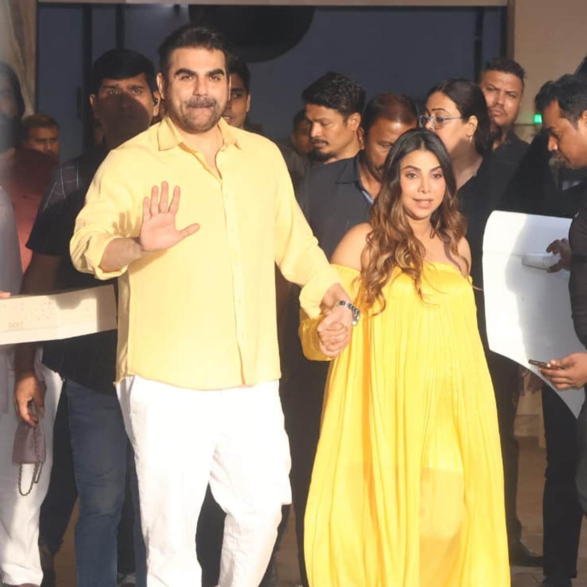 शूरा के बेबी शावर में दिखा खानदान