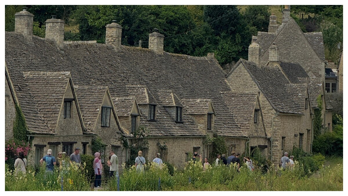 घूमने वालों के लिए खास जगहें